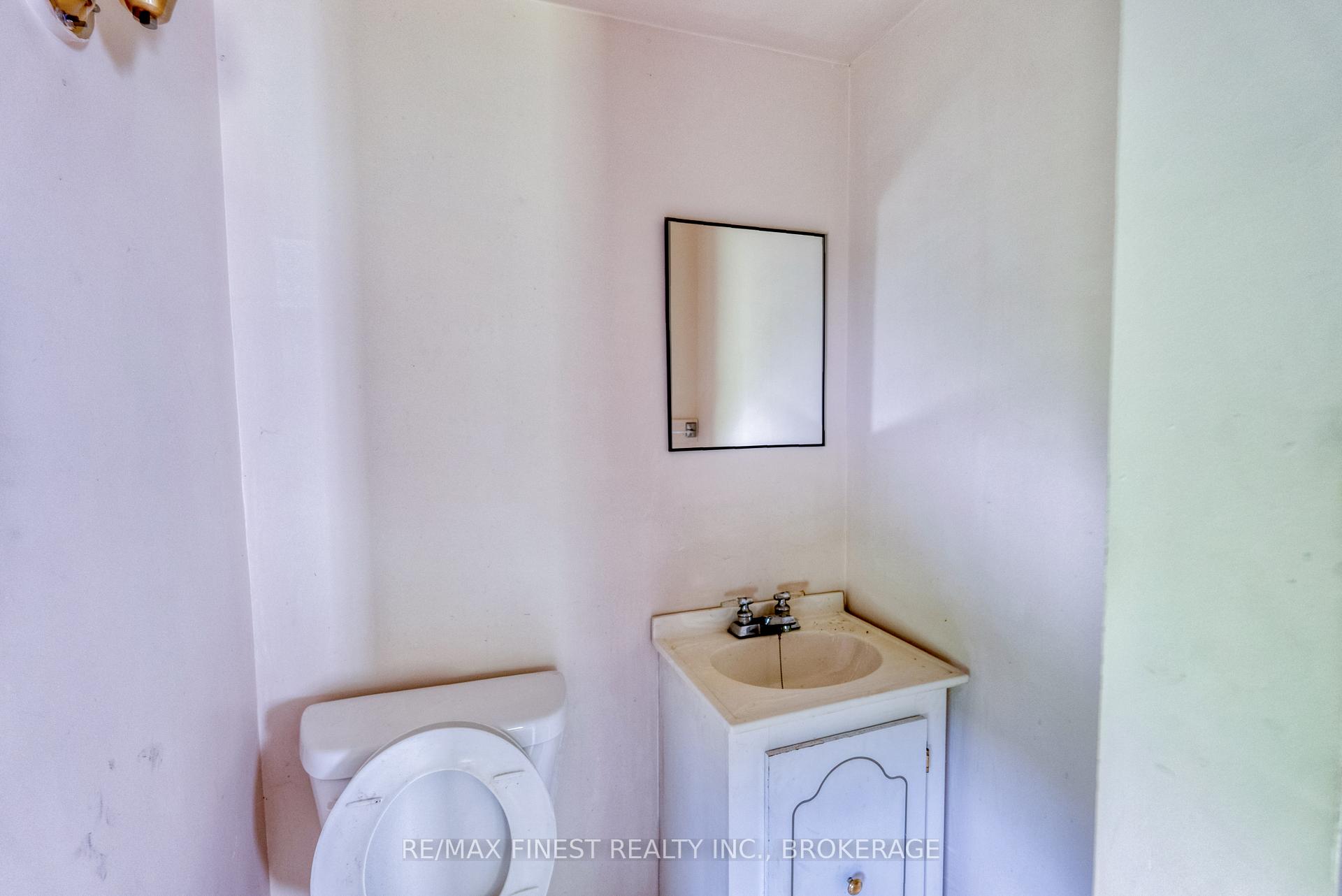 Photo 21 of 1039 Brock Road, Frontenac, Frontenac Centre — HOMEH