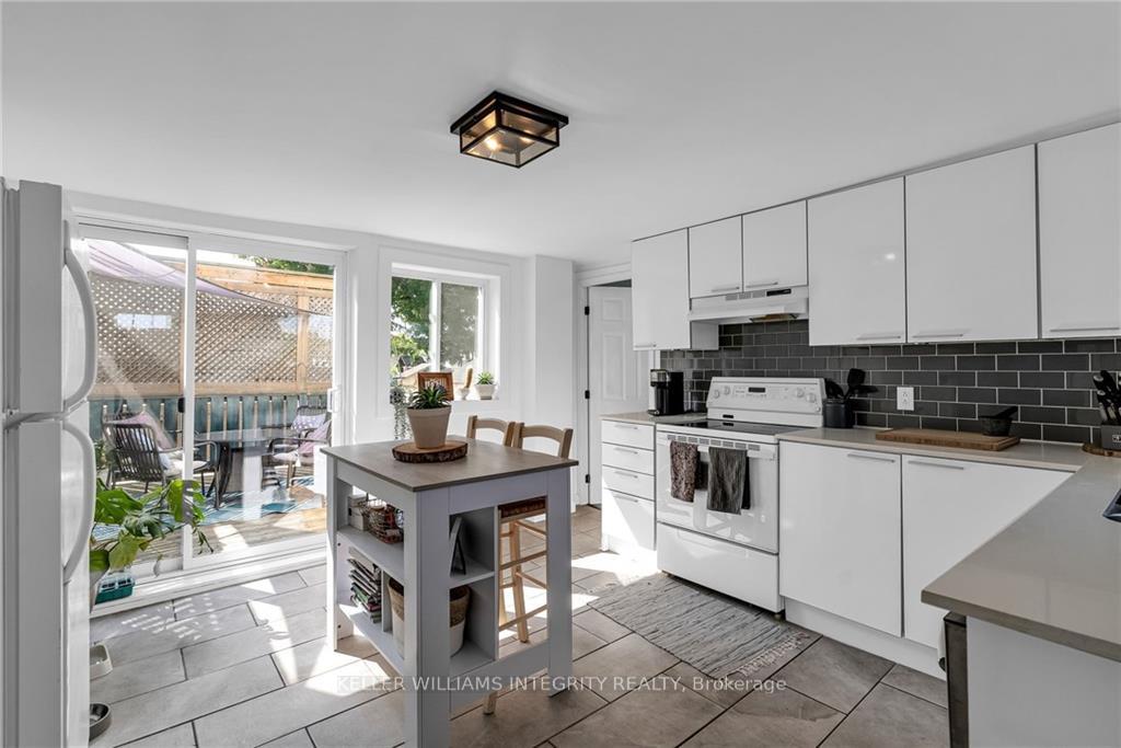 Photo 4 of 328 Marlborough Street, Cornwall — HOMEH