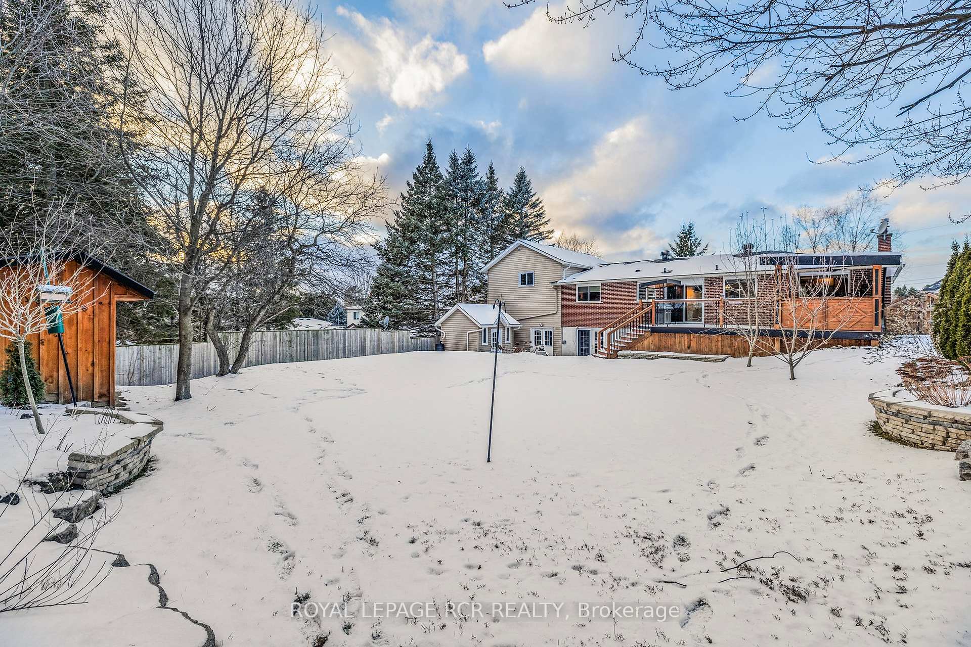 Photo 30 of 20 Marion Street, Caledon, Caledon East — HOMEH