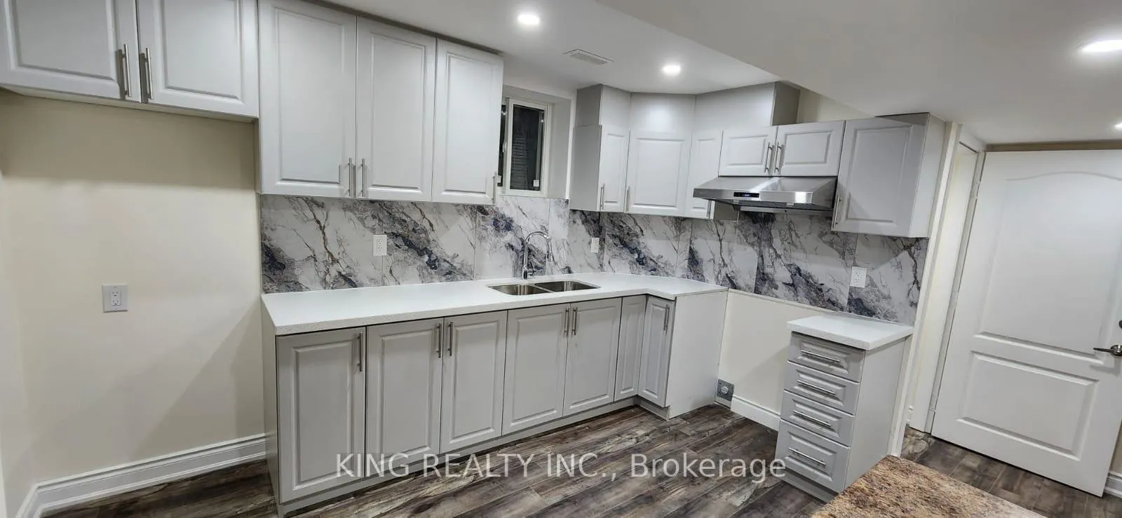 Photo 9 of 46 Meadowcrest Lane, Brampton, Northwest Brampton — HOMEH