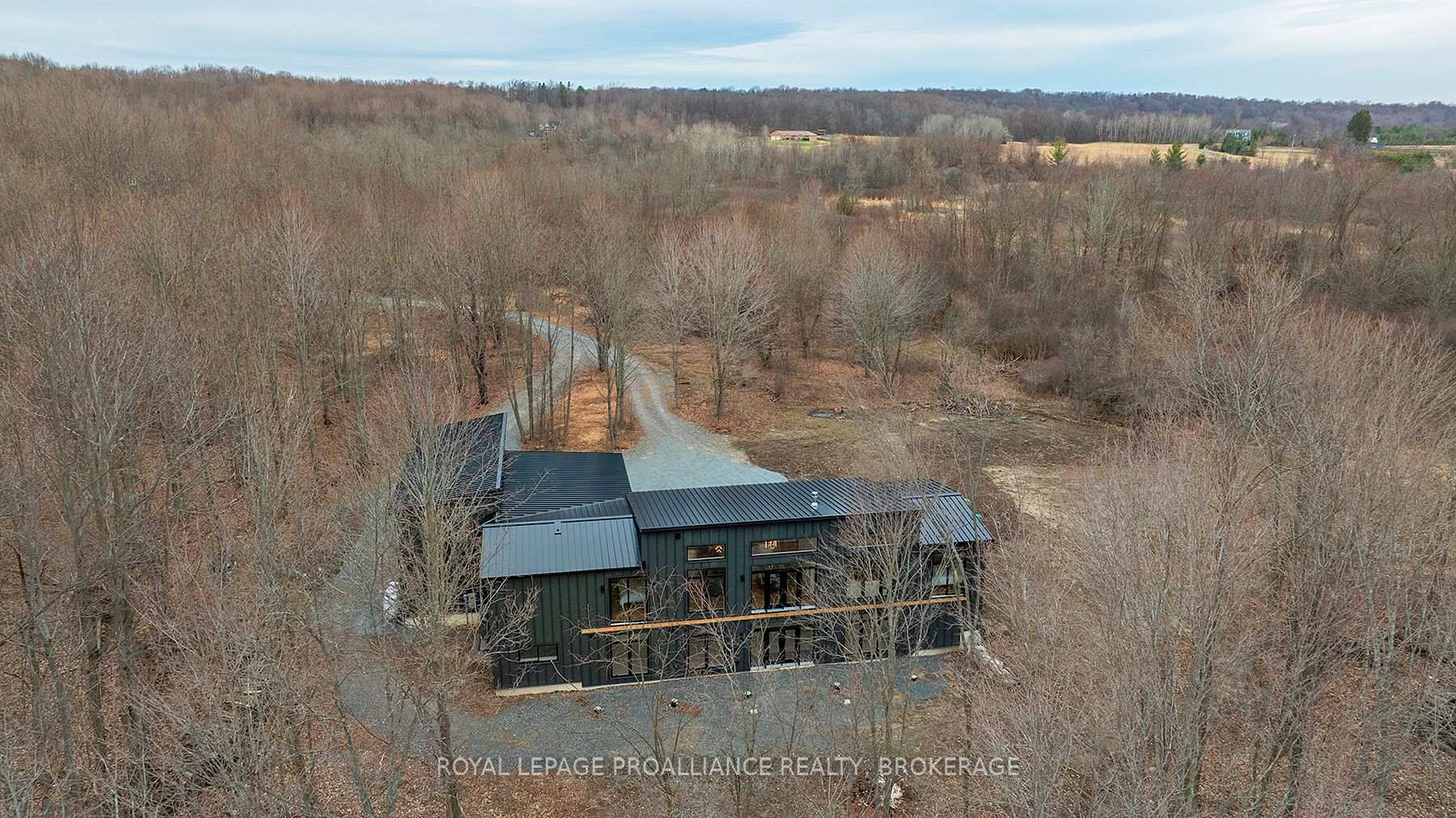 Photo 3 of 2872 Beach Nut Road, Frontenac, Frontenac South — HOMEH