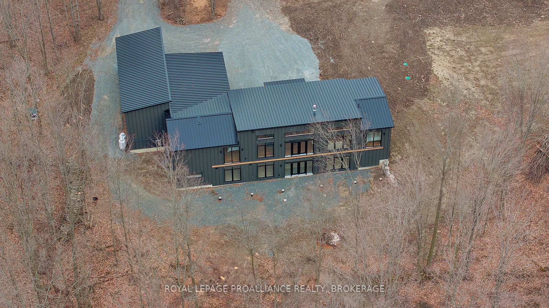 Photo 4 of 2872 Beach Nut Road, Frontenac, Frontenac South — HOMEH