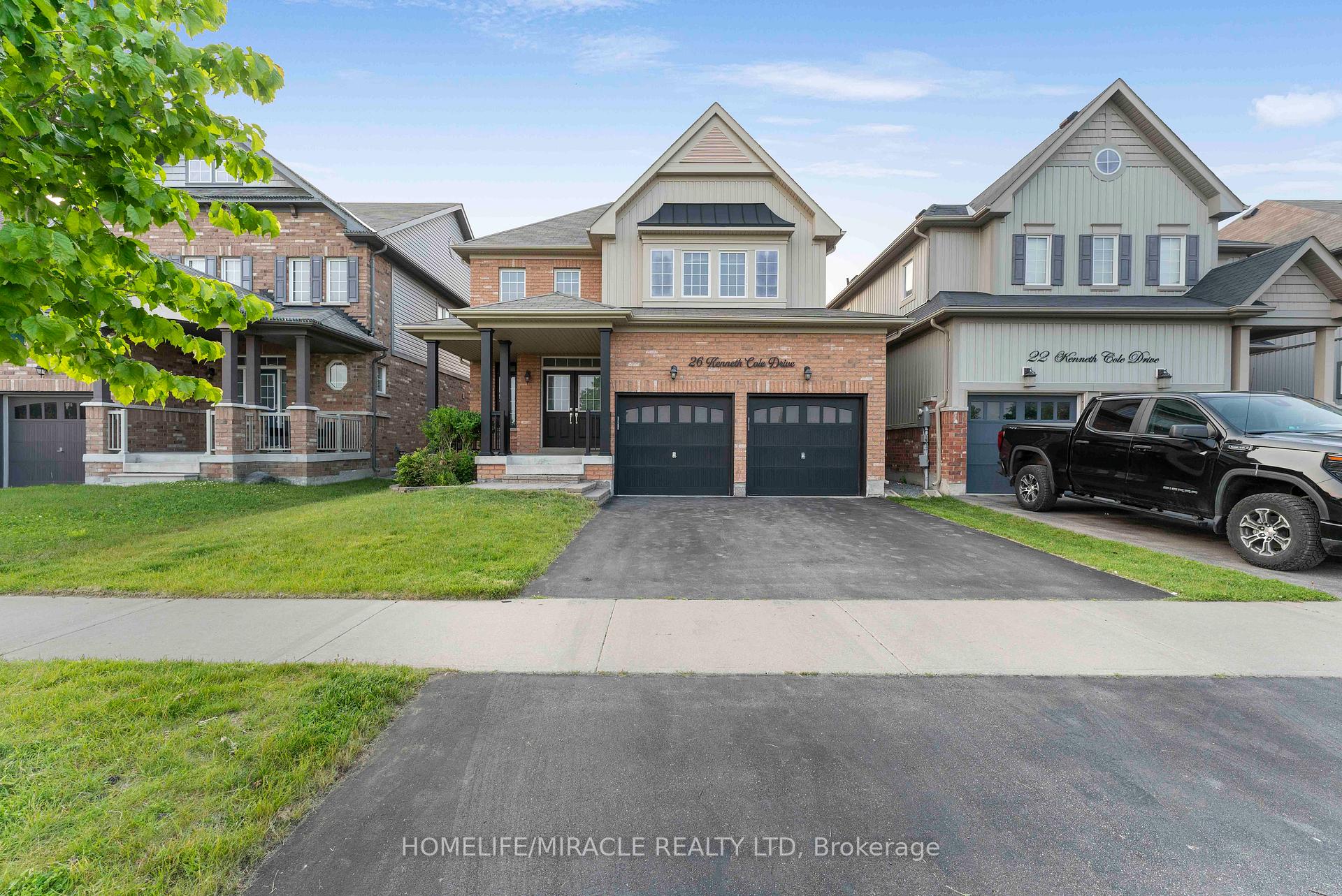 Photo 5 of 26 Kenneth Cole Drive, Clarington, Bowmanville — HOMEH