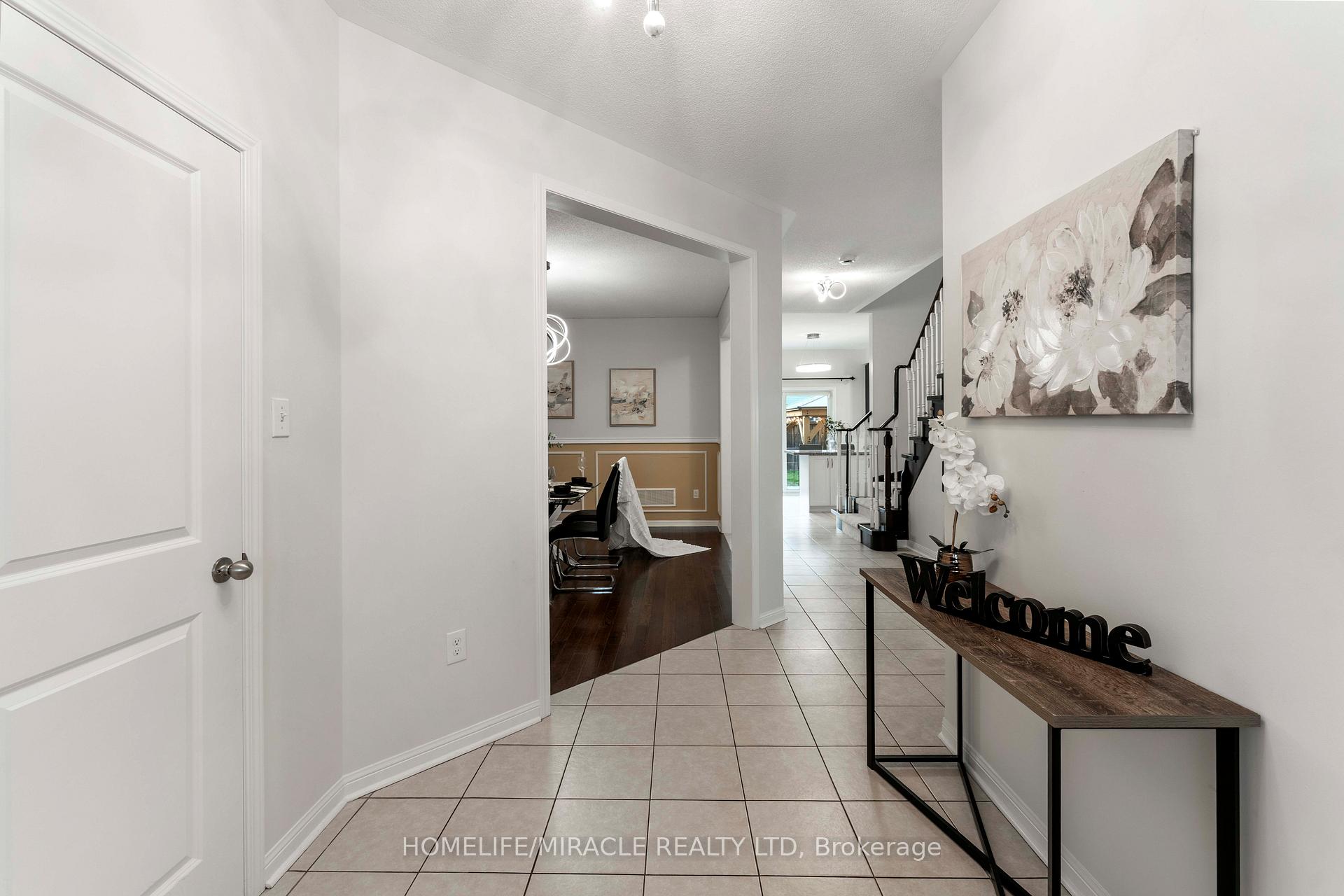Photo 16 of 26 Kenneth Cole Drive, Clarington, Bowmanville — HOMEH