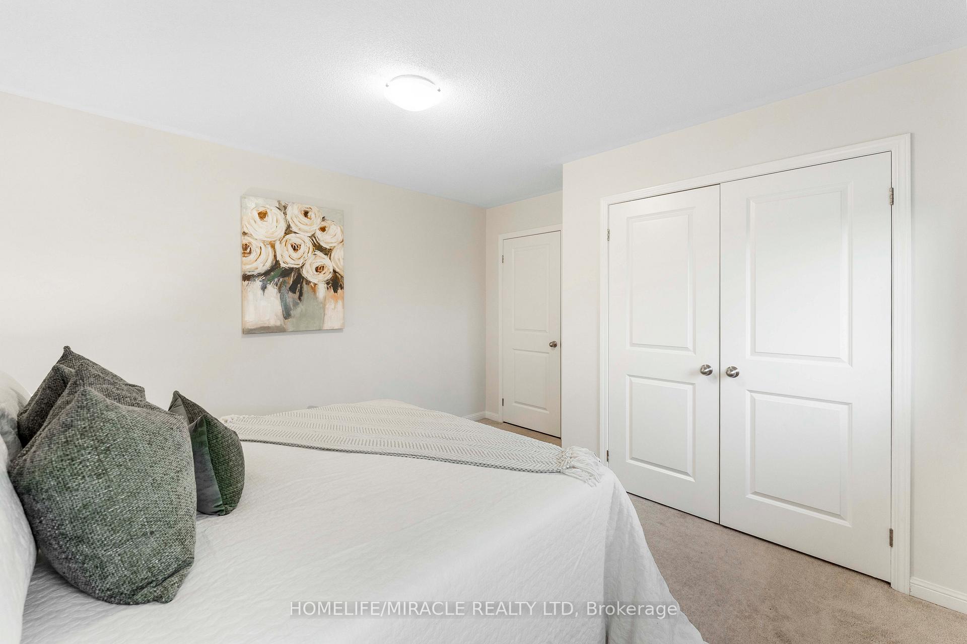 Photo 21 of 26 Kenneth Cole Drive, Clarington, Bowmanville — HOMEH