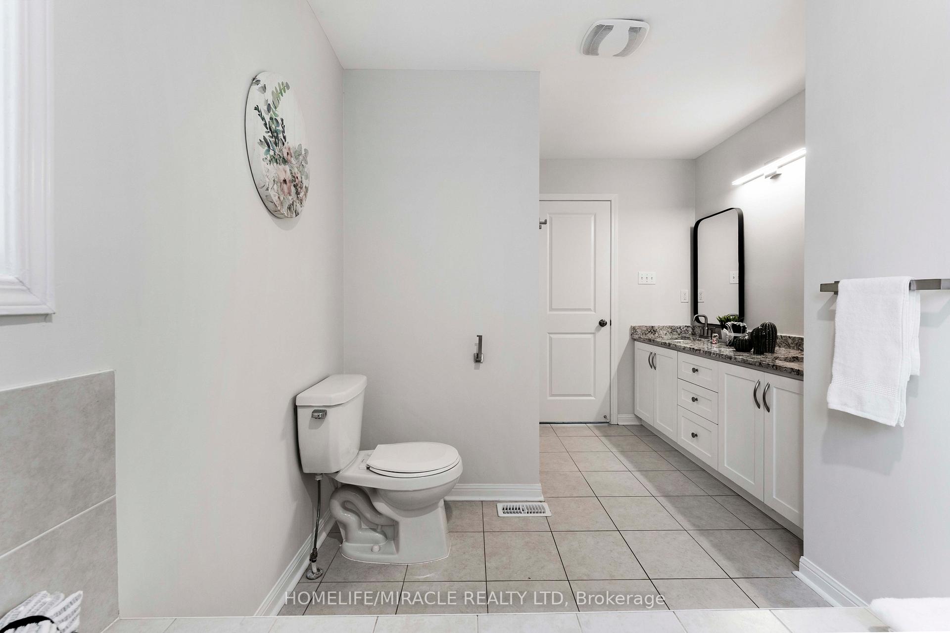 Photo 31 of 26 Kenneth Cole Drive, Clarington, Bowmanville — HOMEH