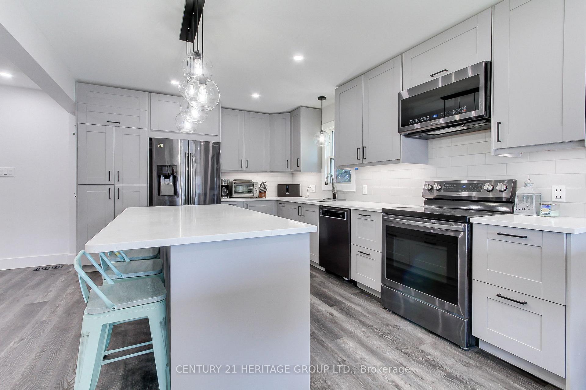 Photo 7 of 396 East 16th Street, Hamilton, Hill Park — HOMEH