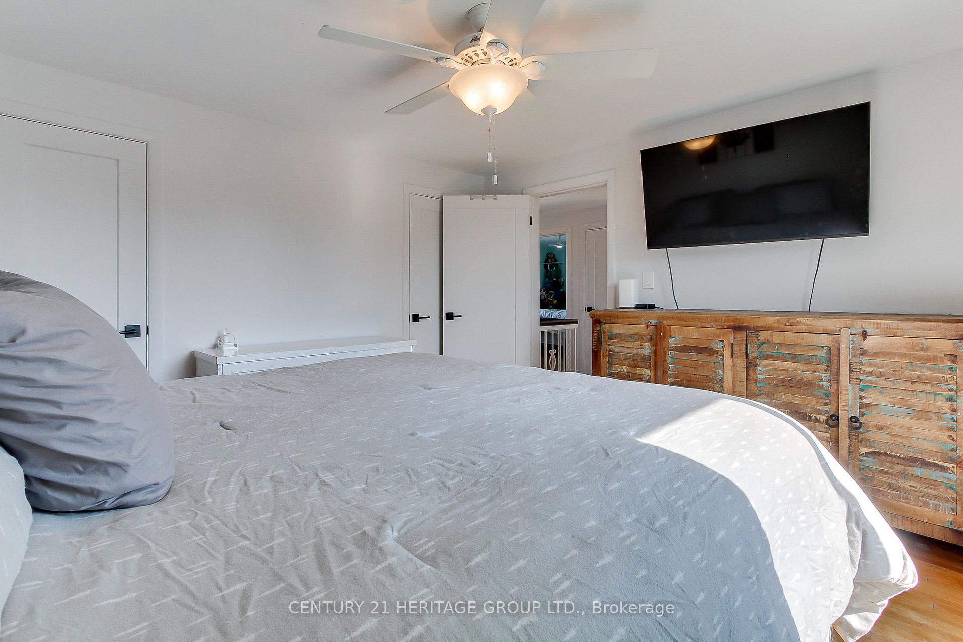 Photo 21 of 396 East 16th Street, Hamilton, Hill Park — HOMEH