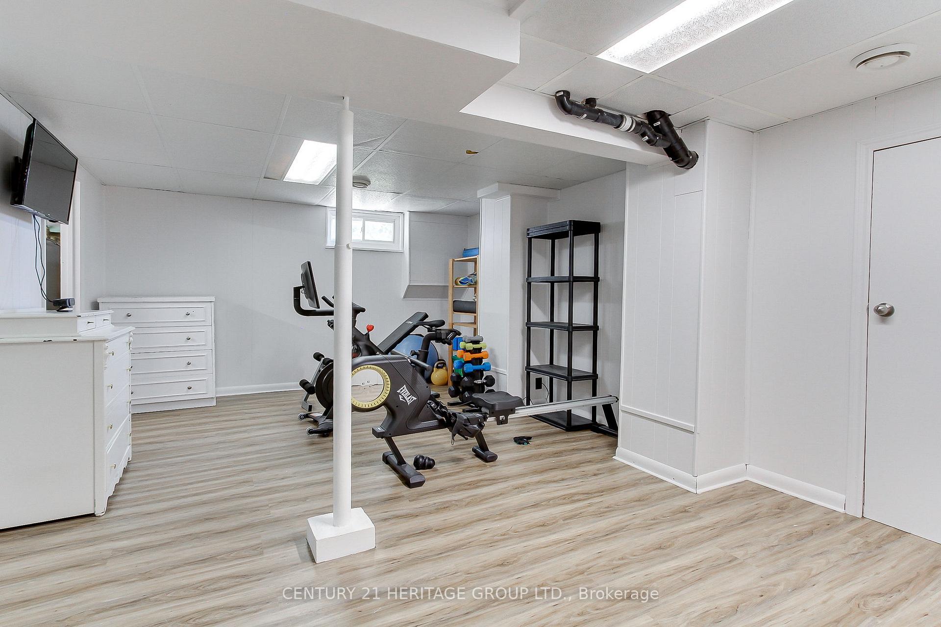 Photo 28 of 396 East 16th Street, Hamilton, Hill Park — HOMEH
