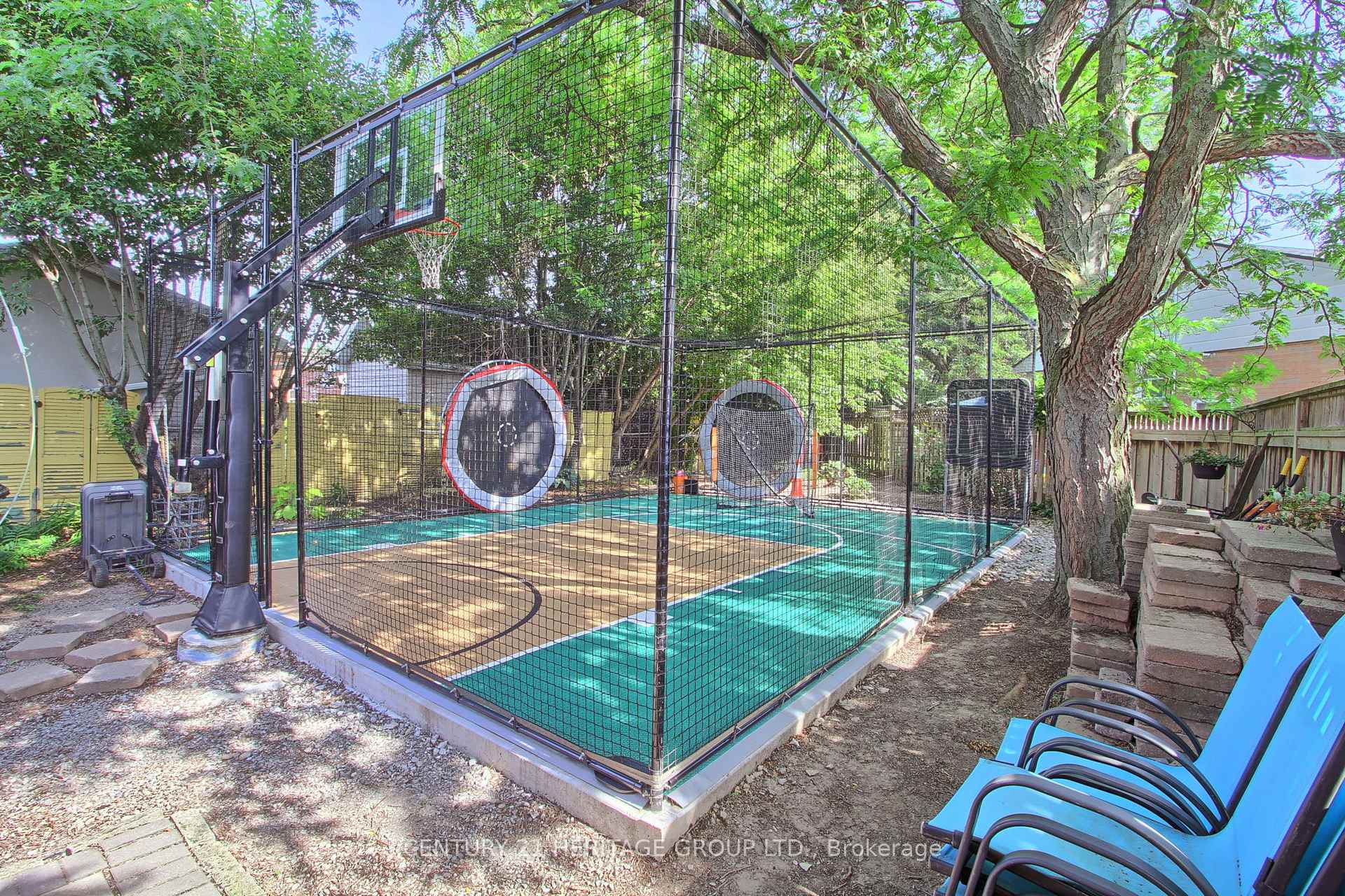 Photo 33 of 396 East 16th Street, Hamilton, Hill Park — HOMEH