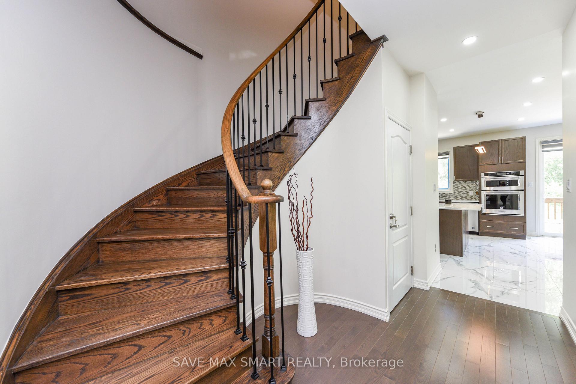 Photo 8 of 50 Unwind Crescent, Brampton, Credit Valley — HOMEH