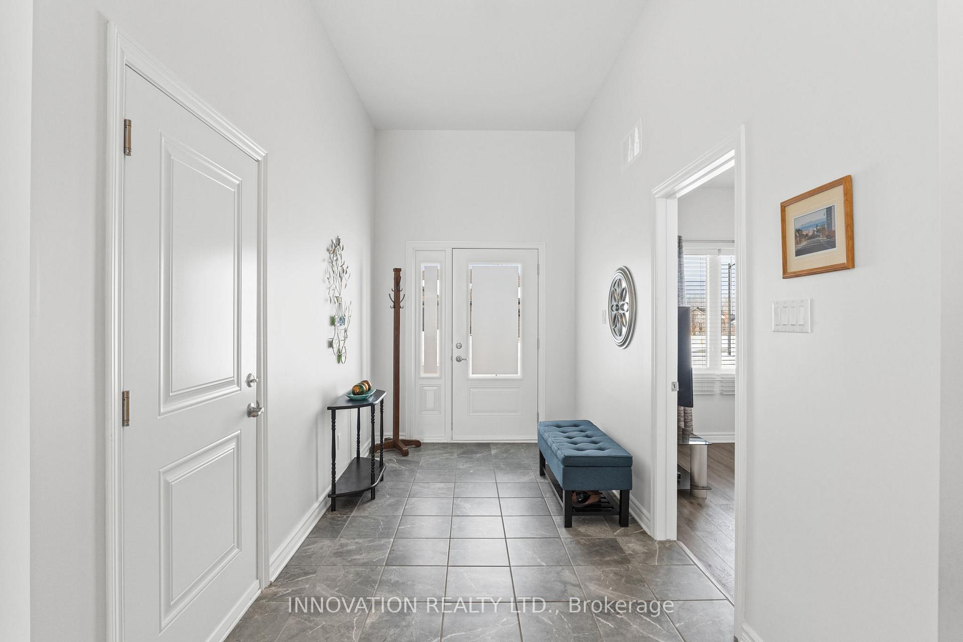 Photo 3 of 14 Dickie Pell Way, Arnprior — HOMEH