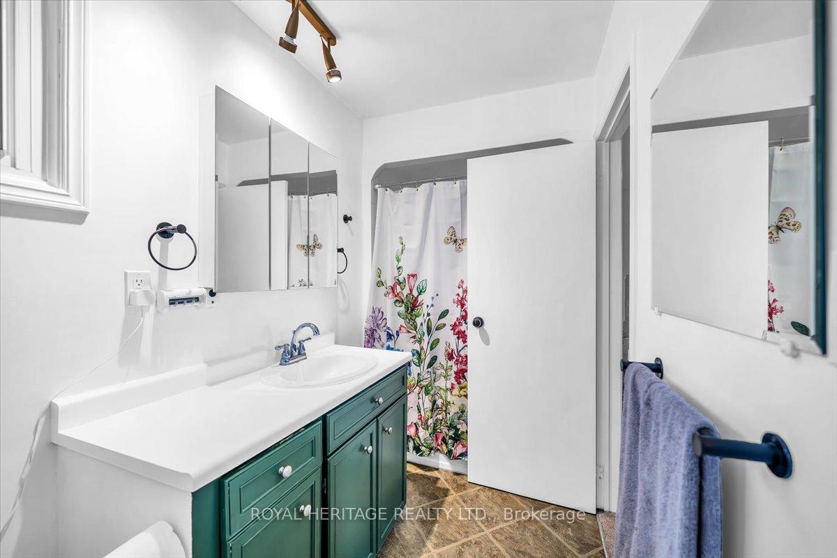 Photo 24 of 1726 Nash Road, Clarington, Courtice — HOMEH