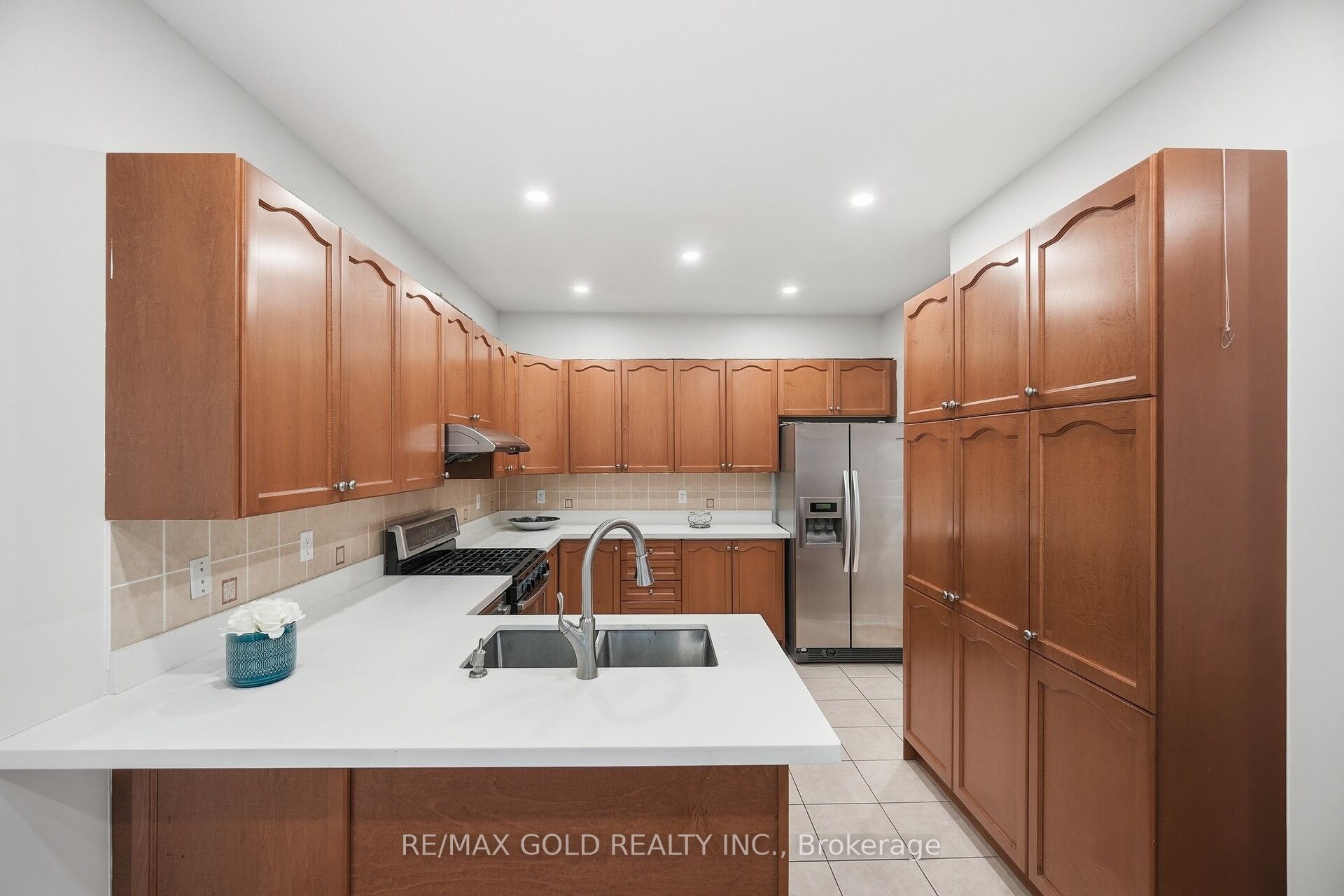 Photo 32 of 14 Ledgerock Road, Brampton, Bram East — HOMEH