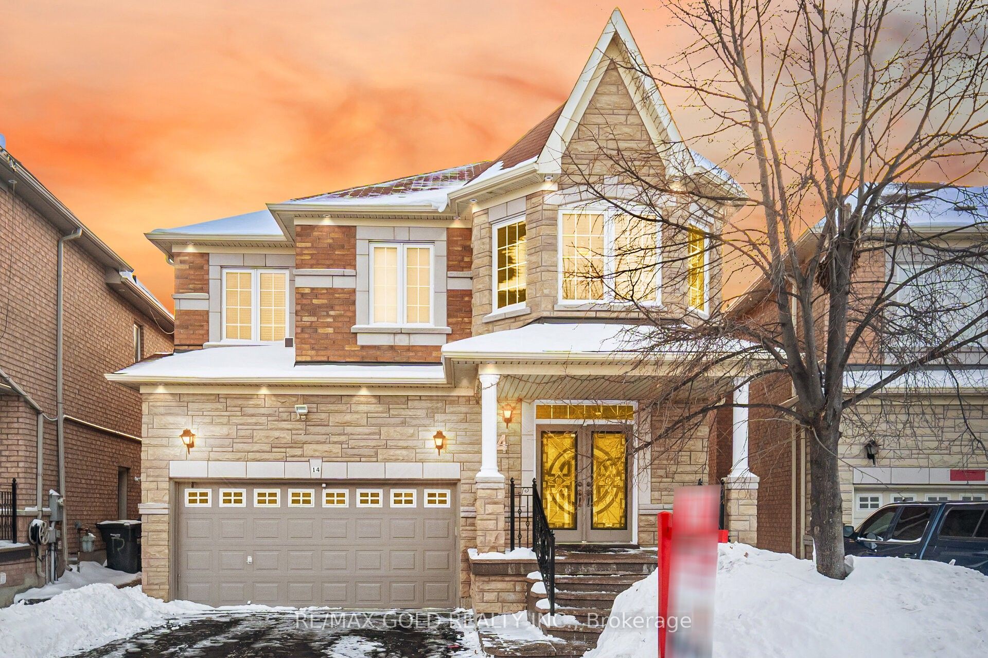 Photo 2 of 14 Ledgerock Road, Brampton, Bram East — HOMEH