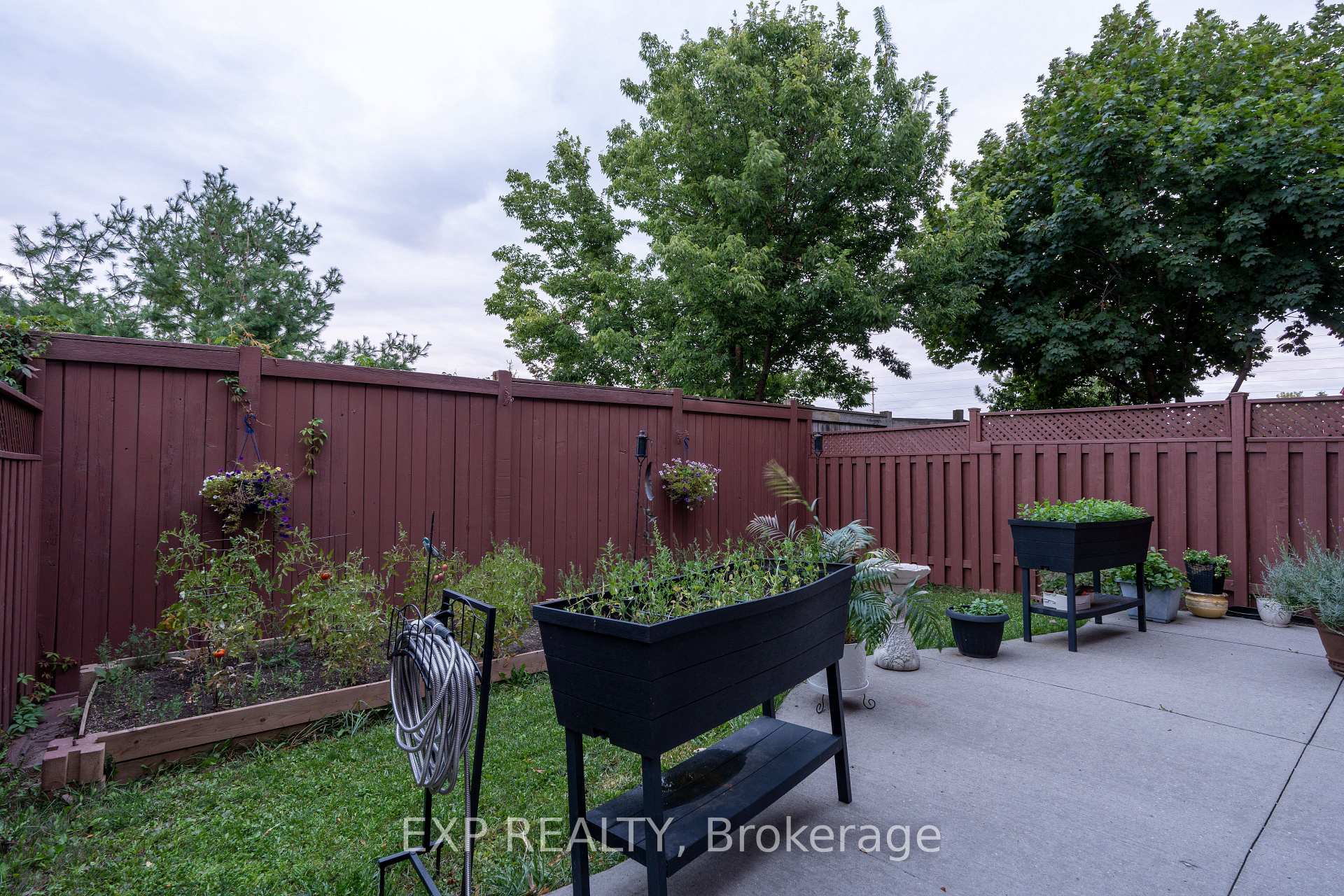 Photo 26 of 37 Farthingale Crescent, Brampton, Fletcher's Meadow — HOMEH