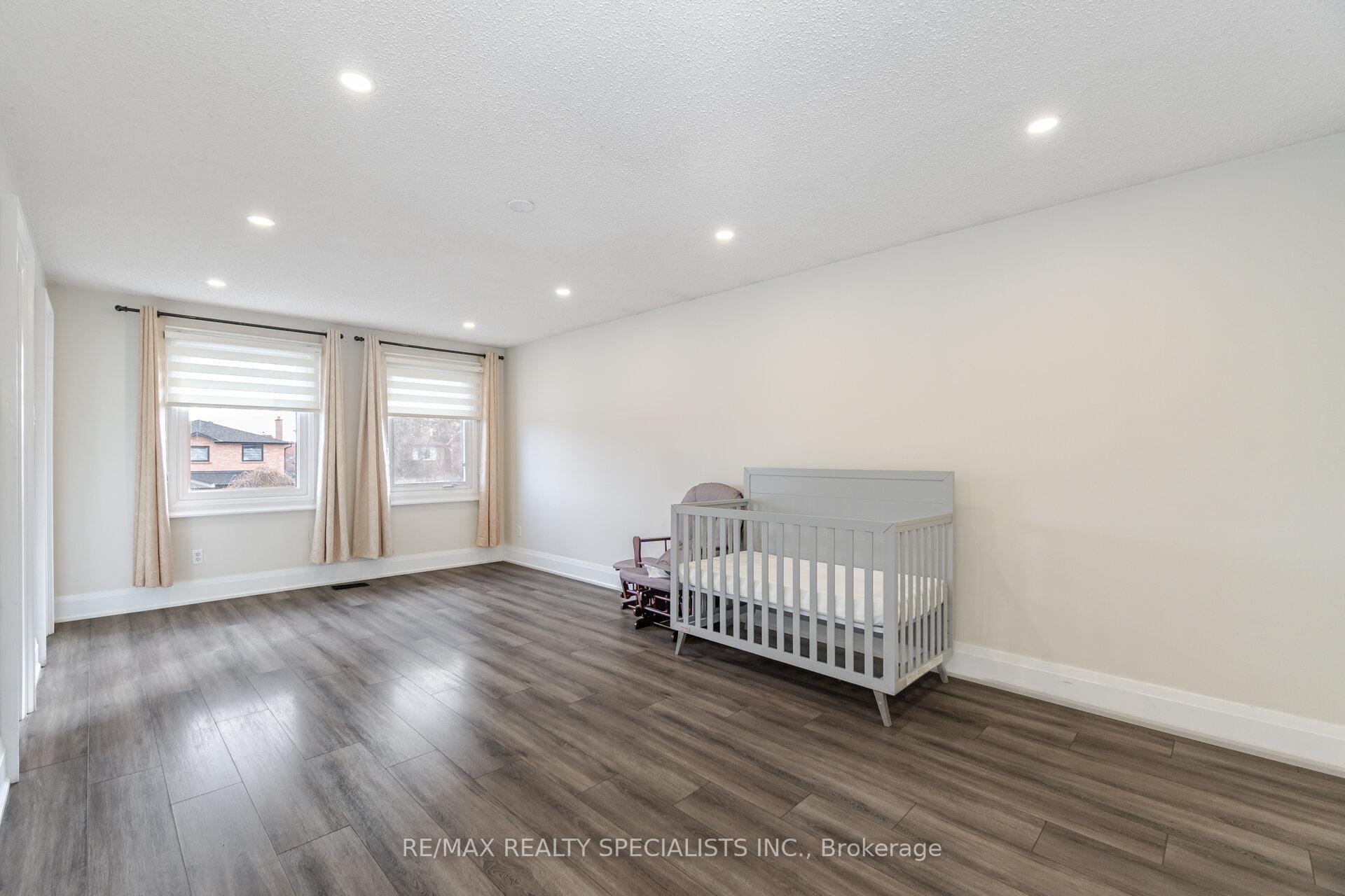 Photo 20 of 40 Fountainbridge Drive, Caledon, Bolton East — HOMEH