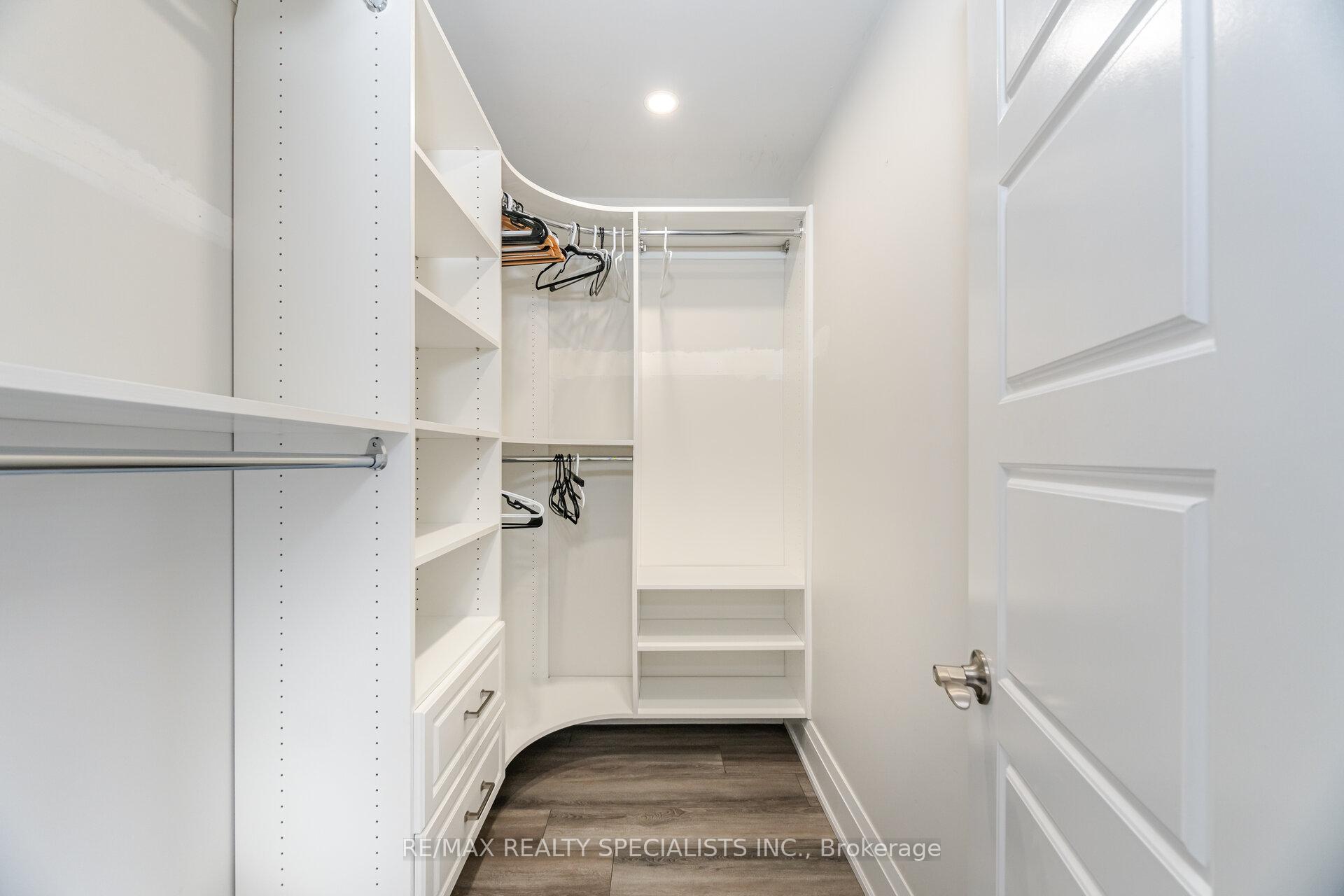 Photo 25 of 40 Fountainbridge Drive, Caledon, Bolton East — HOMEH