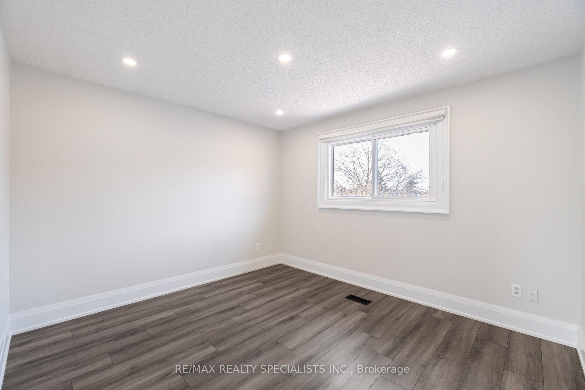 Photo 29 of 40 Fountainbridge Drive, Caledon, Bolton East — HOMEH