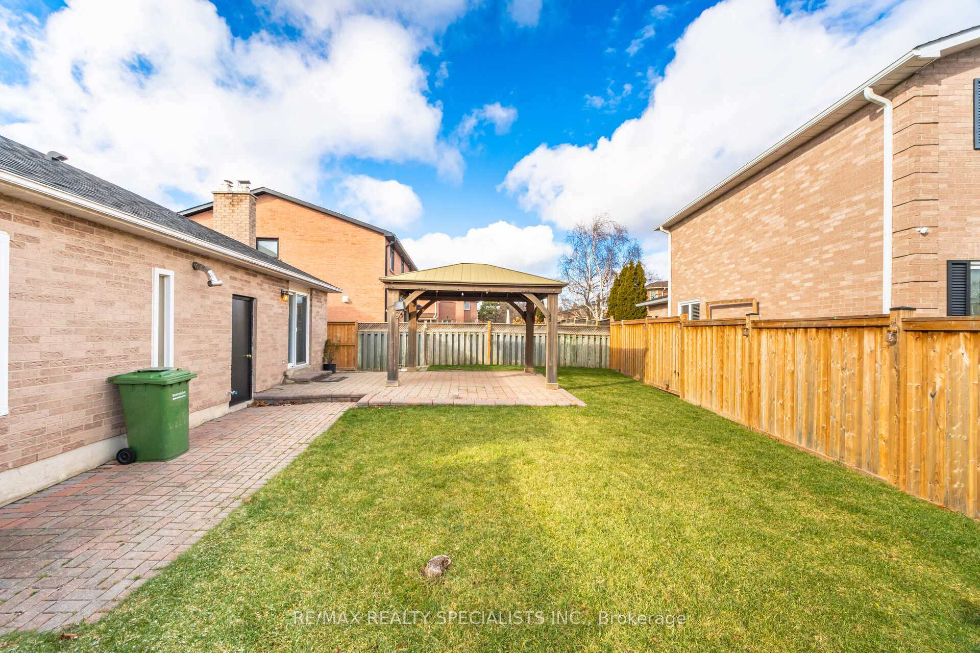 Photo 37 of 40 Fountainbridge Drive, Caledon, Bolton East — HOMEH