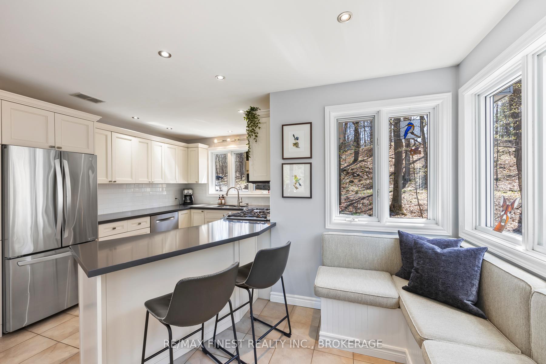 Photo 13 of 1150 Deer Park Lane, Frontenac, Frontenac South — HOMEH
