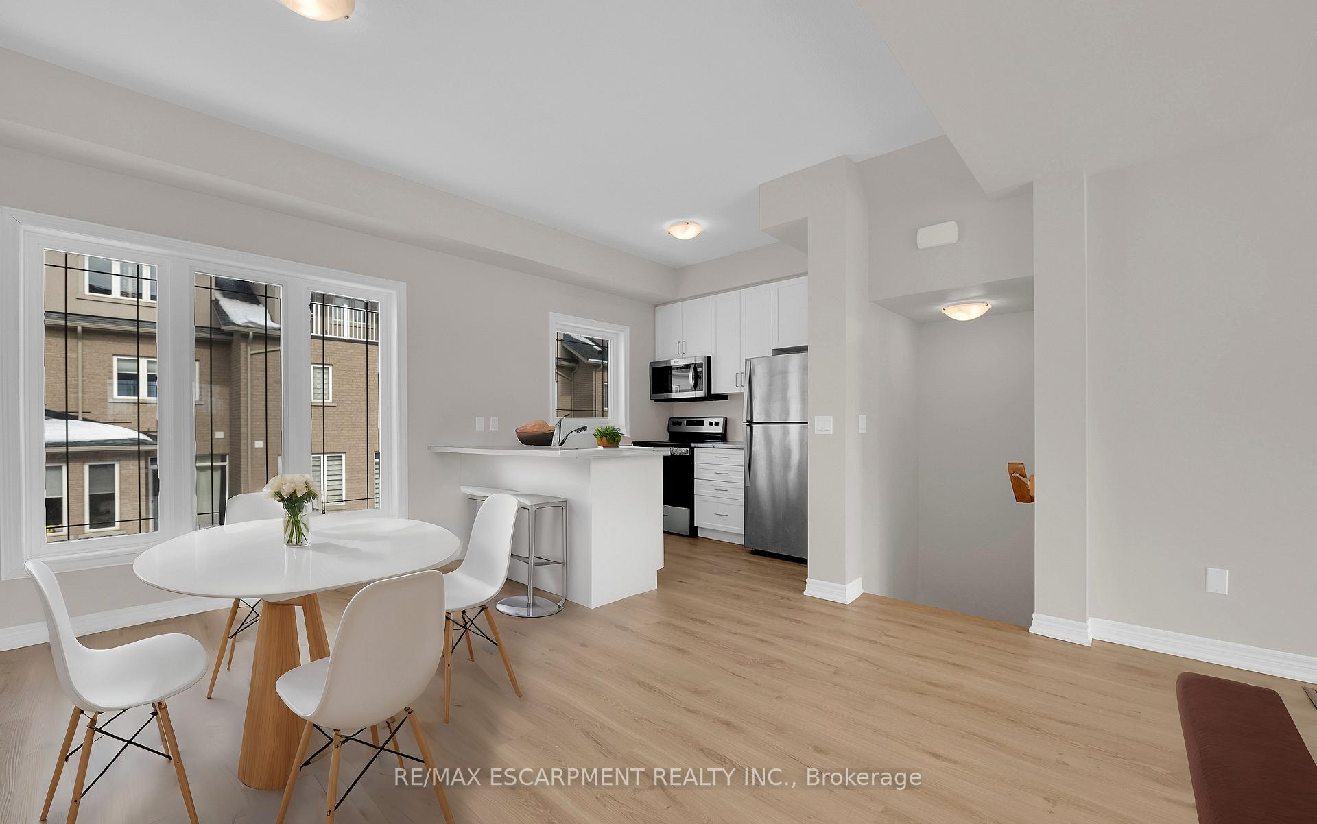 Photo 1 of Unit 6, 19 Picardy Drive, Hamilton, Stoney Creek Mountain — HOMEH