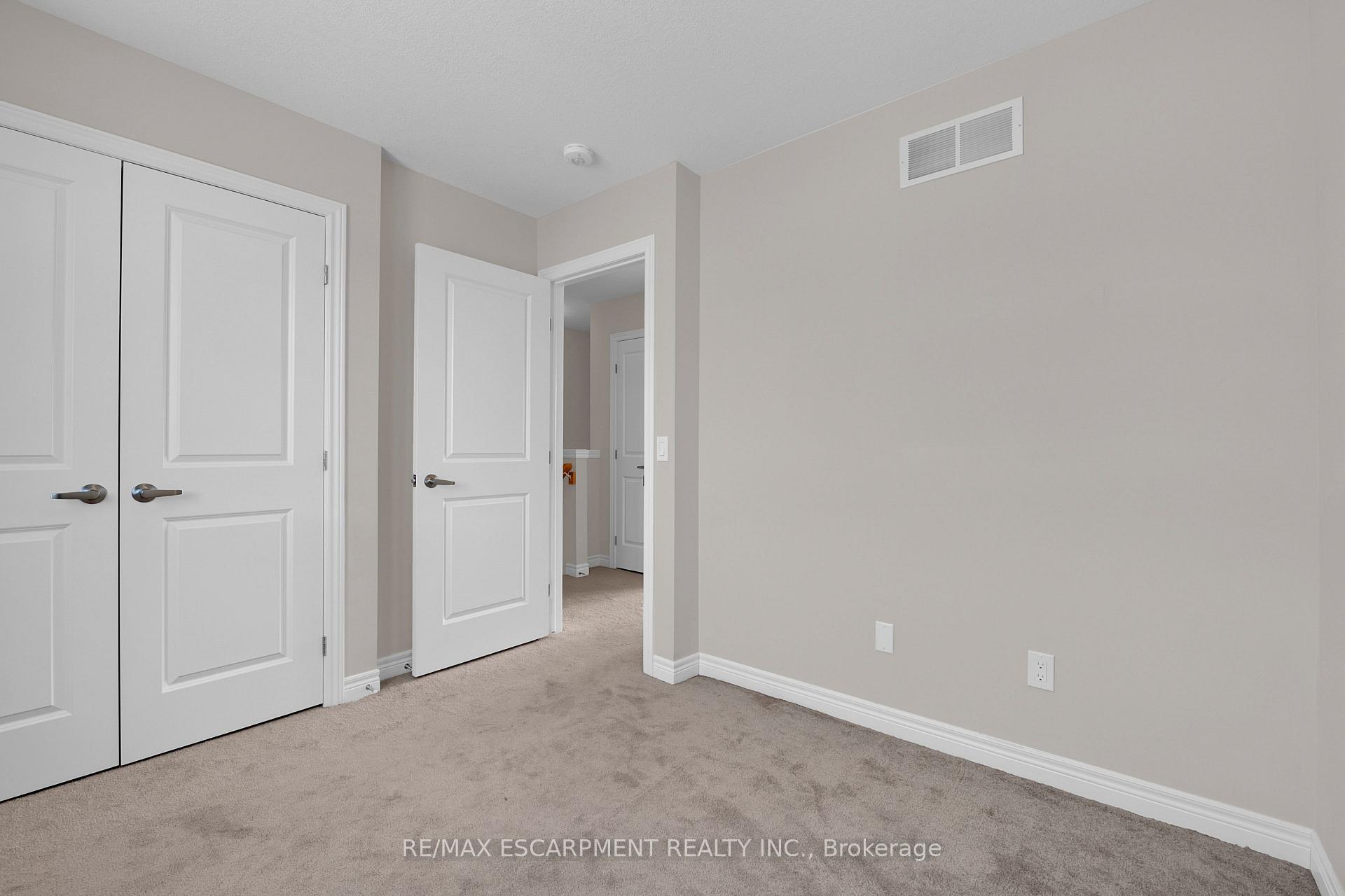 Photo 23 of Unit 6, 19 Picardy Drive, Hamilton, Stoney Creek Mountain — HOMEH