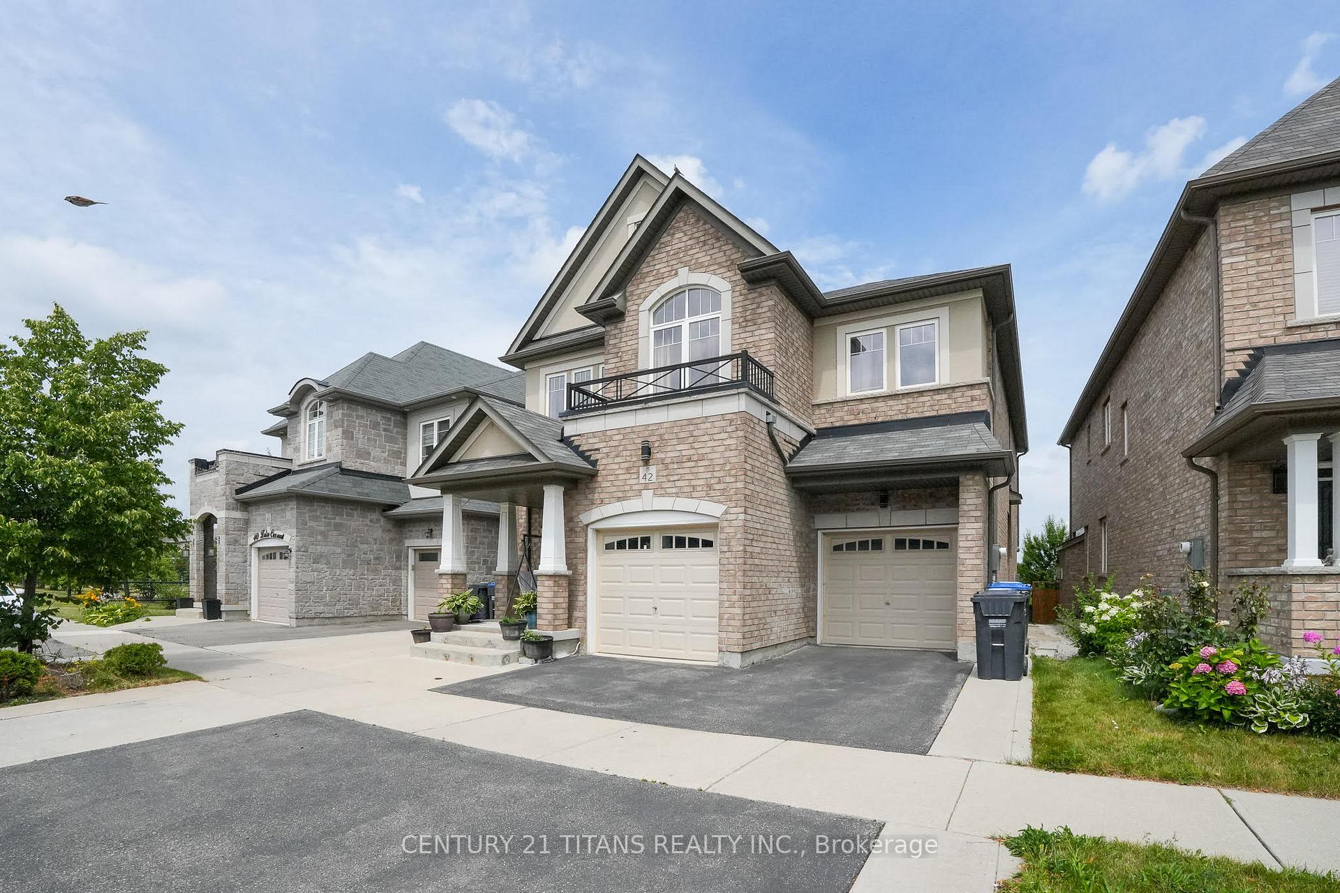 Photo 1 of 42 Lola Crescent, Brampton, Northwest Brampton — HOMEH