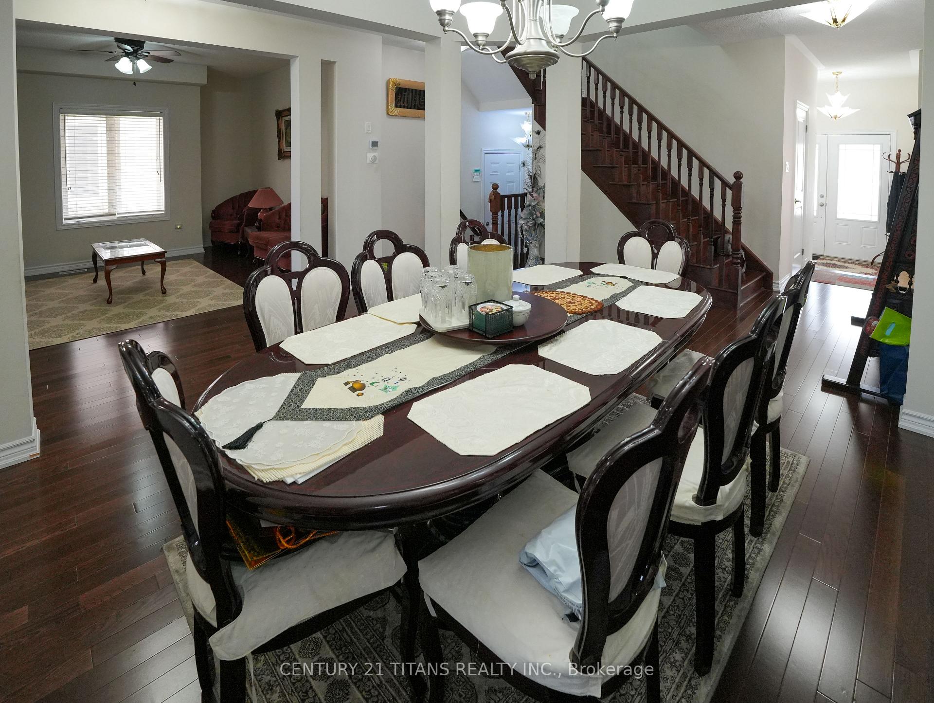 Photo 12 of 42 Lola Crescent, Brampton, Northwest Brampton — HOMEH