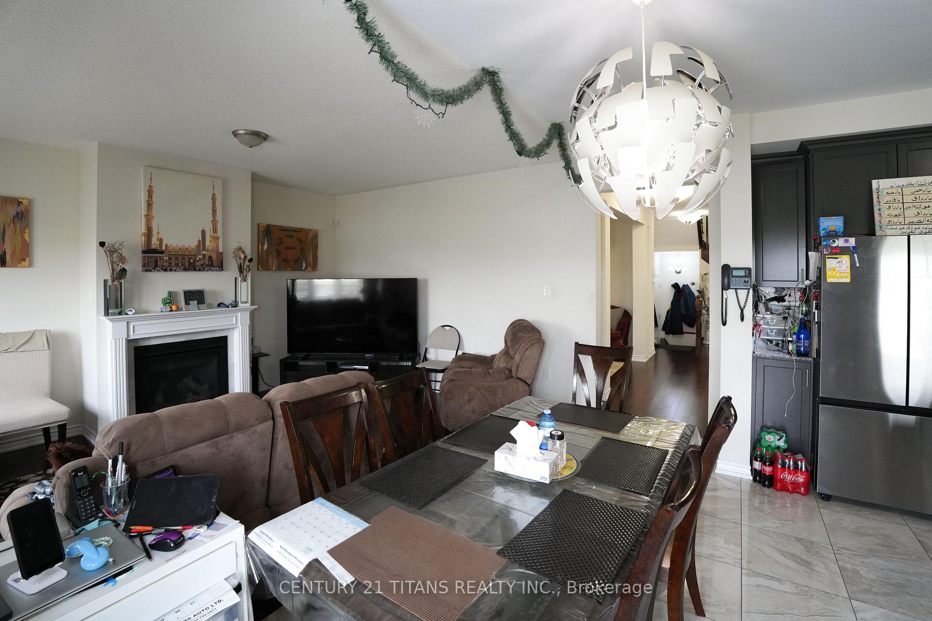 Photo 20 of 42 Lola Crescent, Brampton, Northwest Brampton — HOMEH