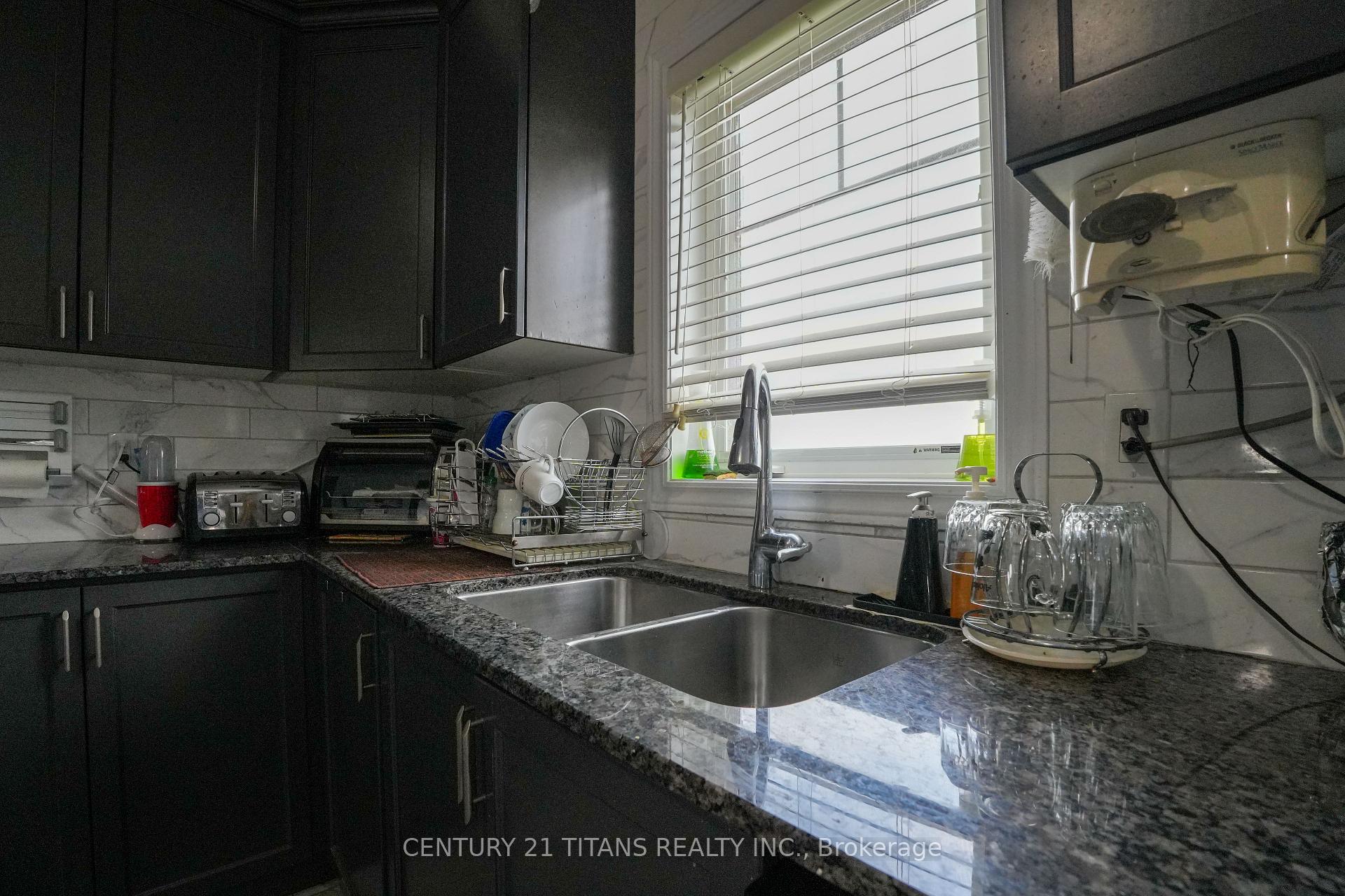 Photo 26 of 42 Lola Crescent, Brampton, Northwest Brampton — HOMEH