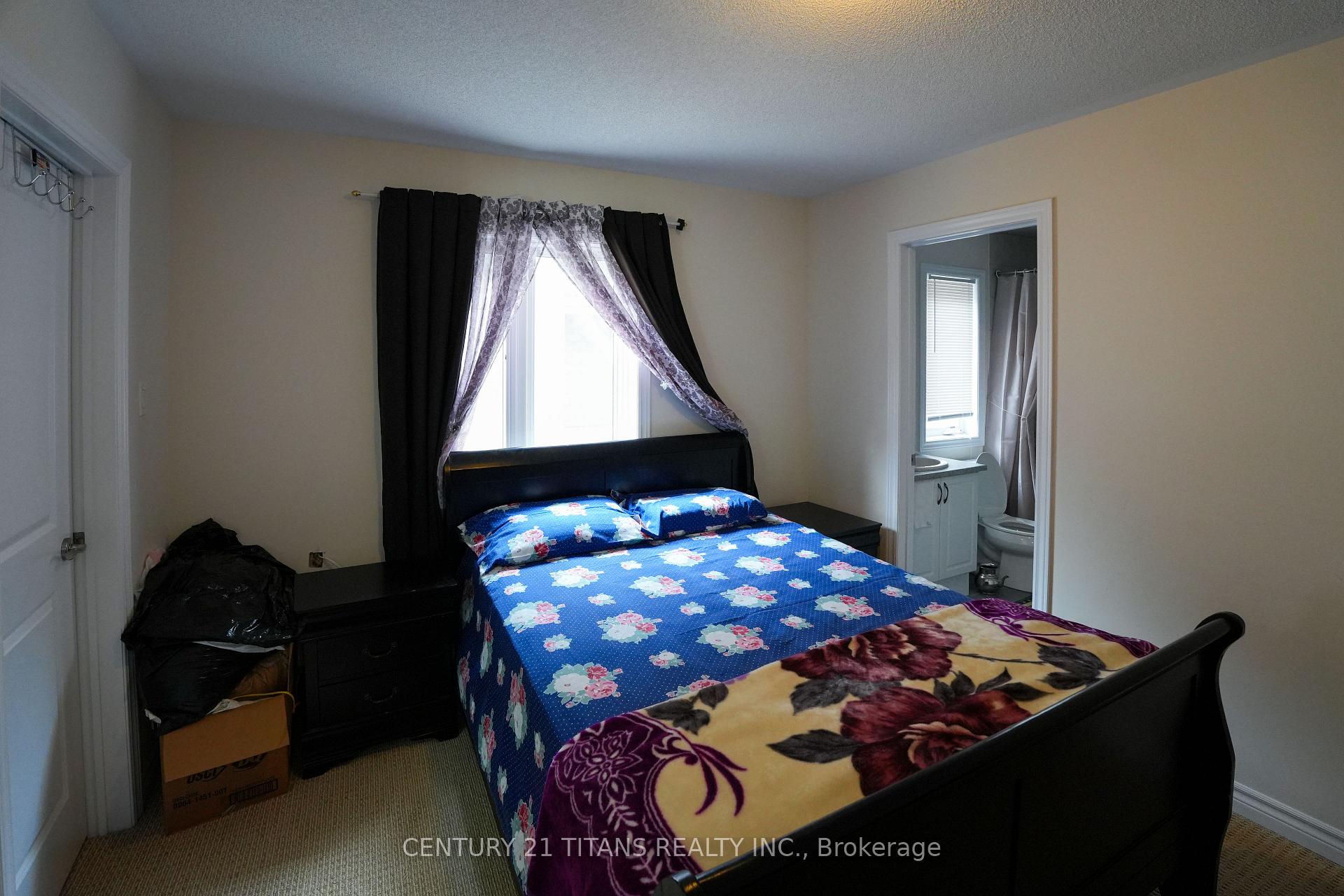 Photo 14 of 42 Lola Crescent, Brampton, Northwest Brampton — HOMEH