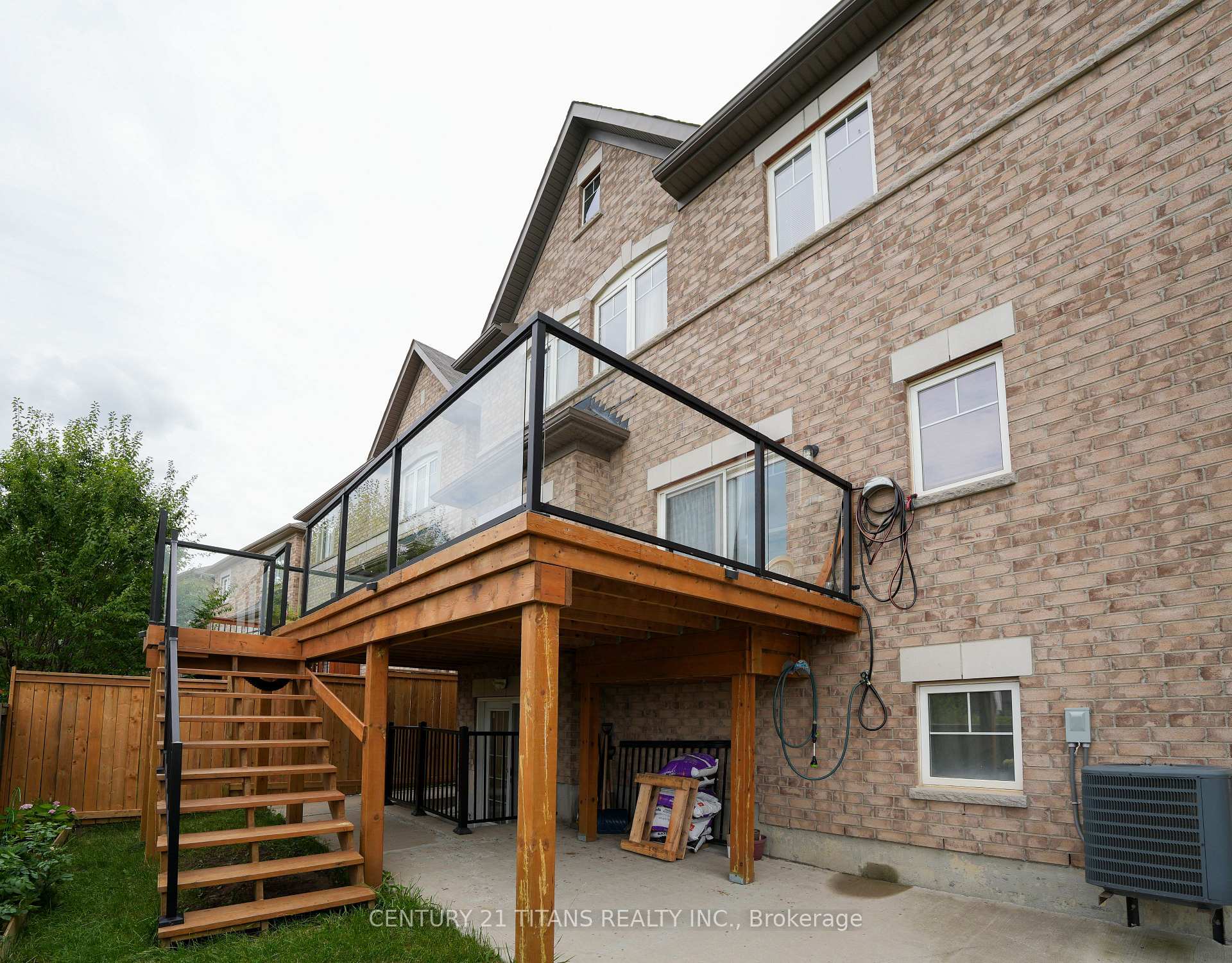 Photo 15 of 42 Lola Crescent, Brampton, Northwest Brampton — HOMEH