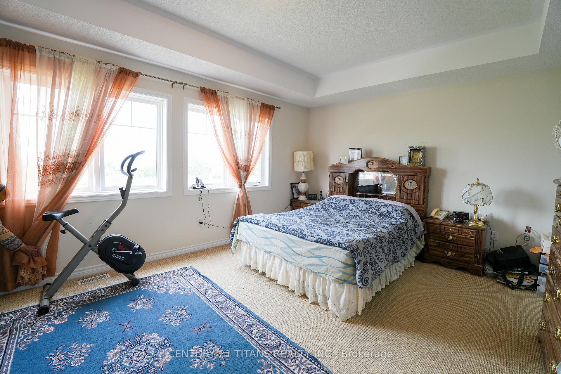 Photo 17 of 42 Lola Crescent, Brampton, Northwest Brampton — HOMEH