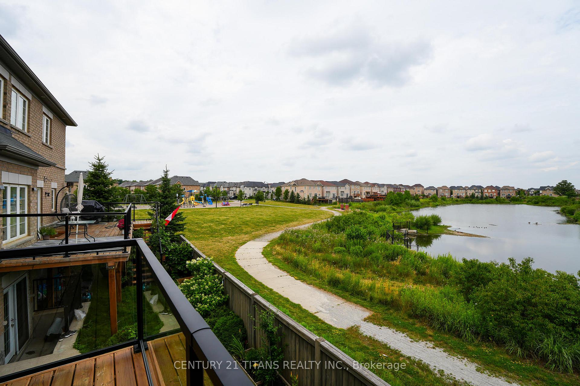 Photo 31 of 42 Lola Crescent, Brampton, Northwest Brampton — HOMEH