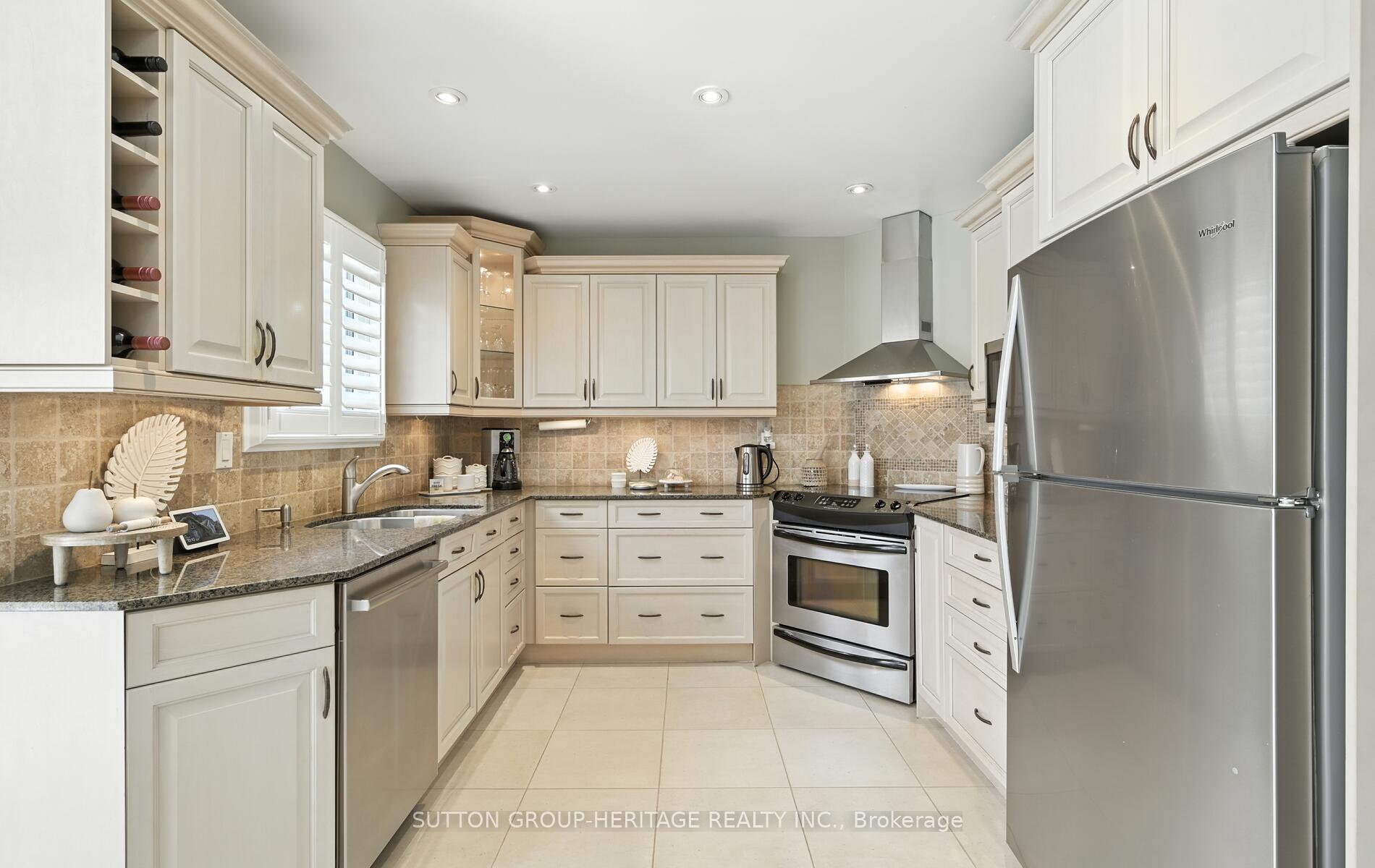 Photo 12 of 40 Redmond Drive, Ajax, Central — HOMEH