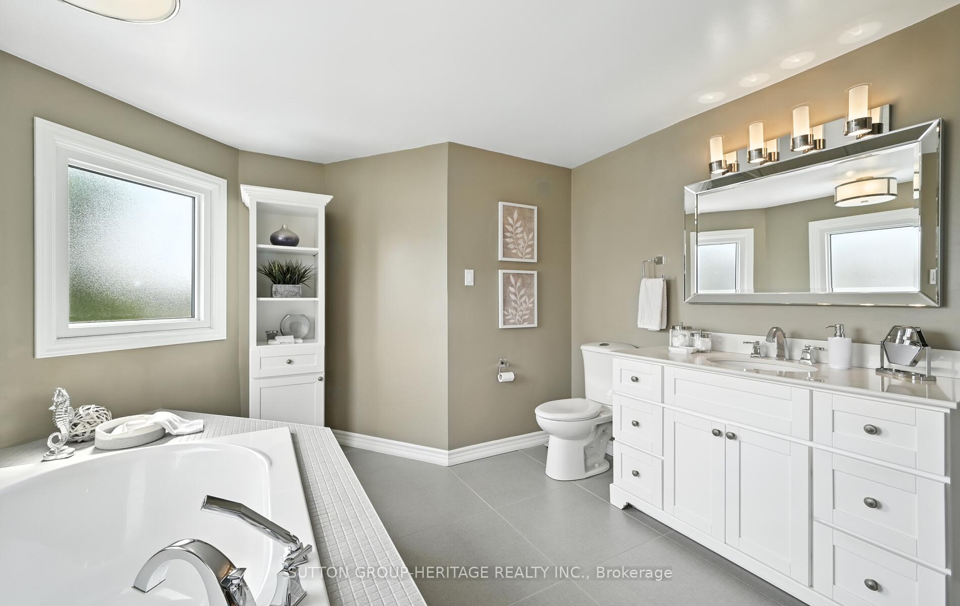 Photo 22 of 40 Redmond Drive, Ajax, Central — HOMEH