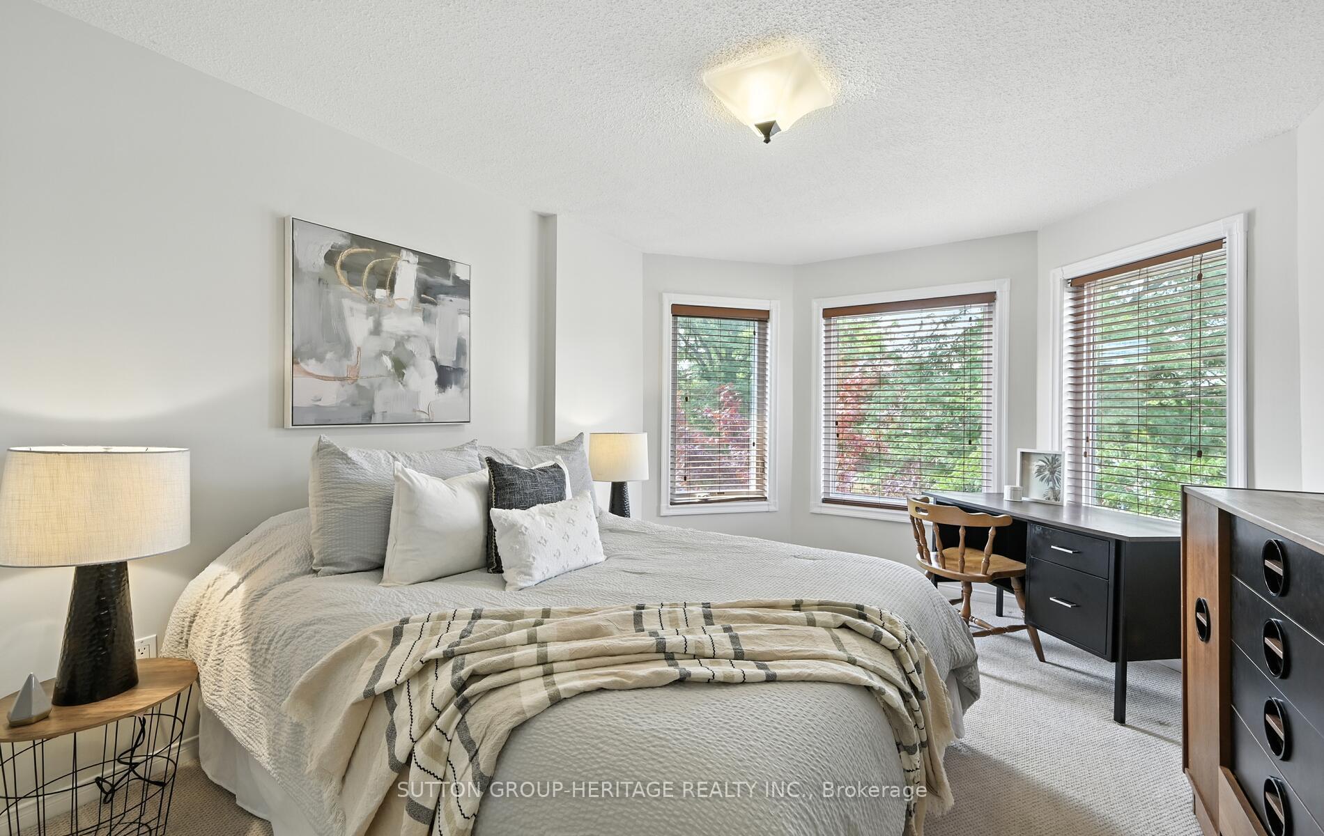 Photo 28 of 40 Redmond Drive, Ajax, Central — HOMEH