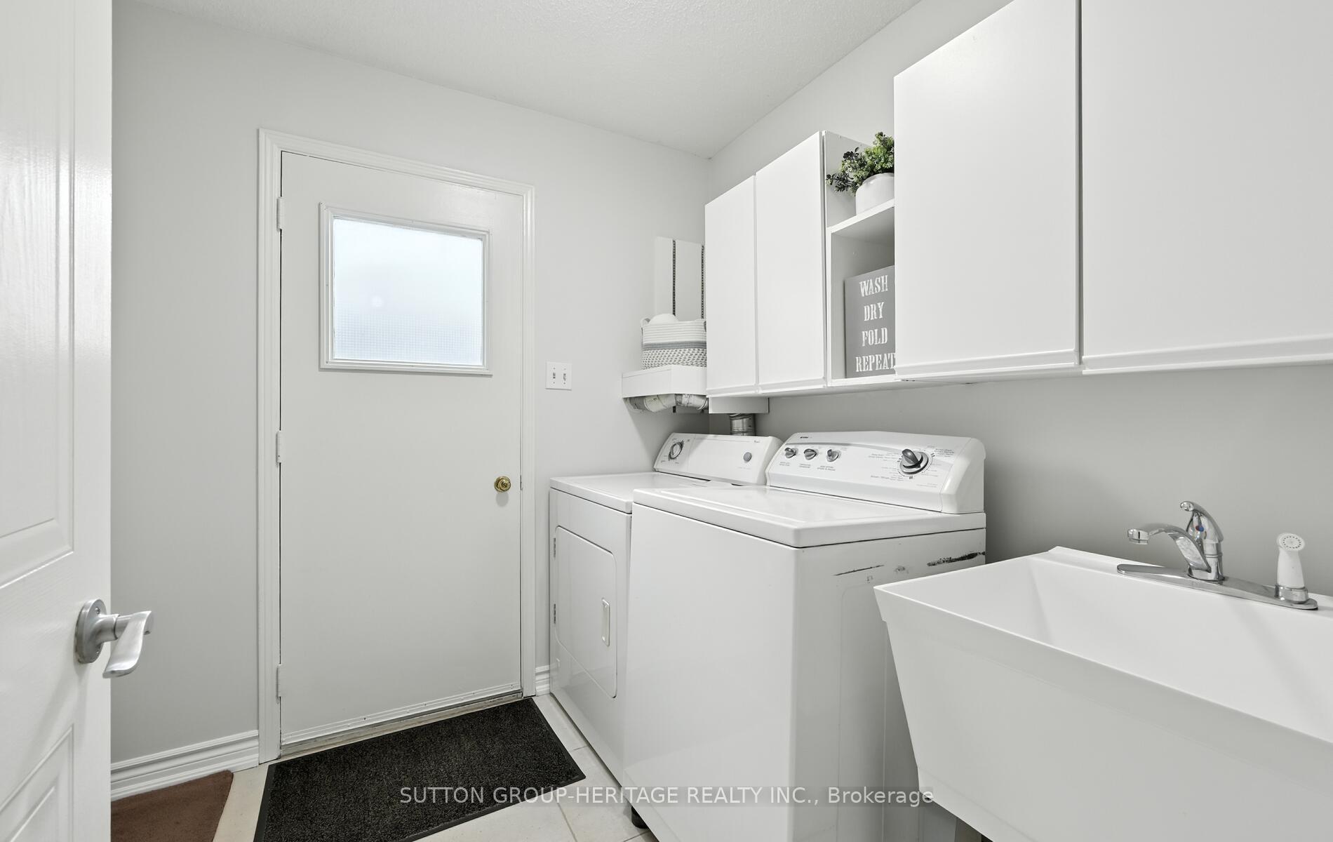 Photo 31 of 40 Redmond Drive, Ajax, Central — HOMEH