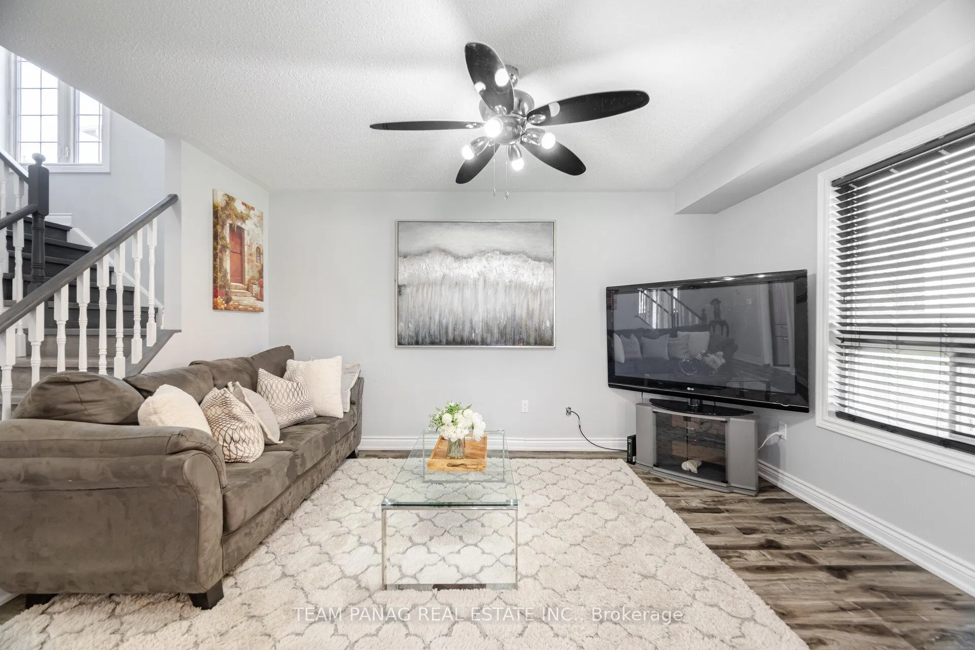 Photo 5 of 44 Deforest Drive, Brampton, Fletcher's Meadow — HOMEH