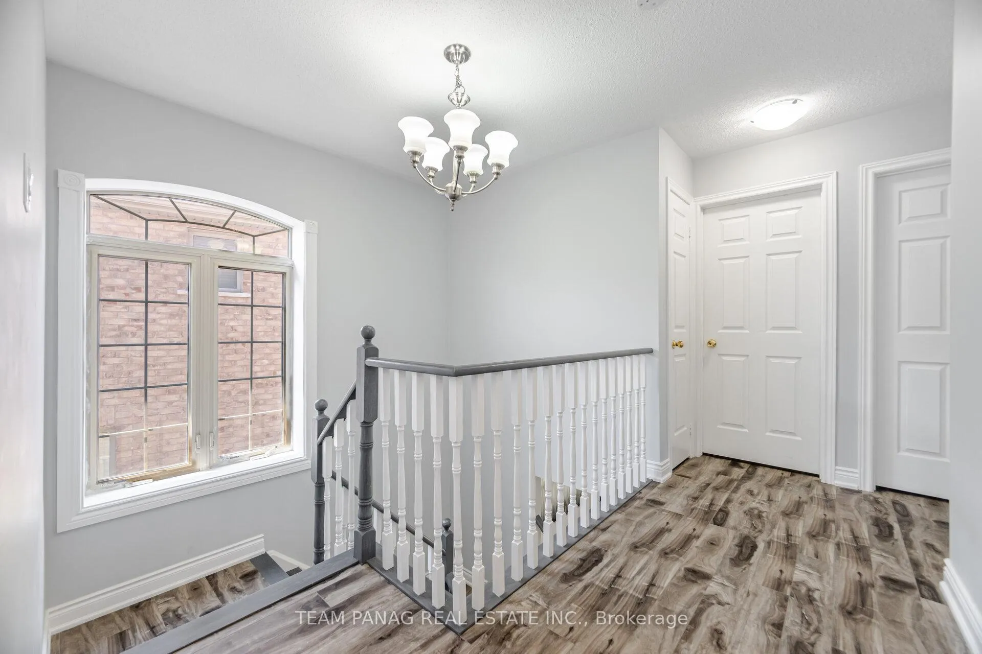 Photo 16 of 44 Deforest Drive, Brampton, Fletcher's Meadow — HOMEH