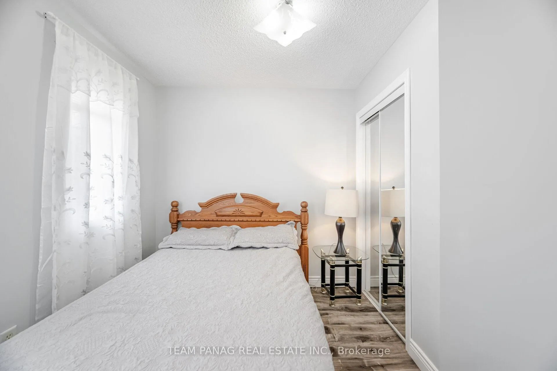 Photo 23 of 44 Deforest Drive, Brampton, Fletcher's Meadow — HOMEH