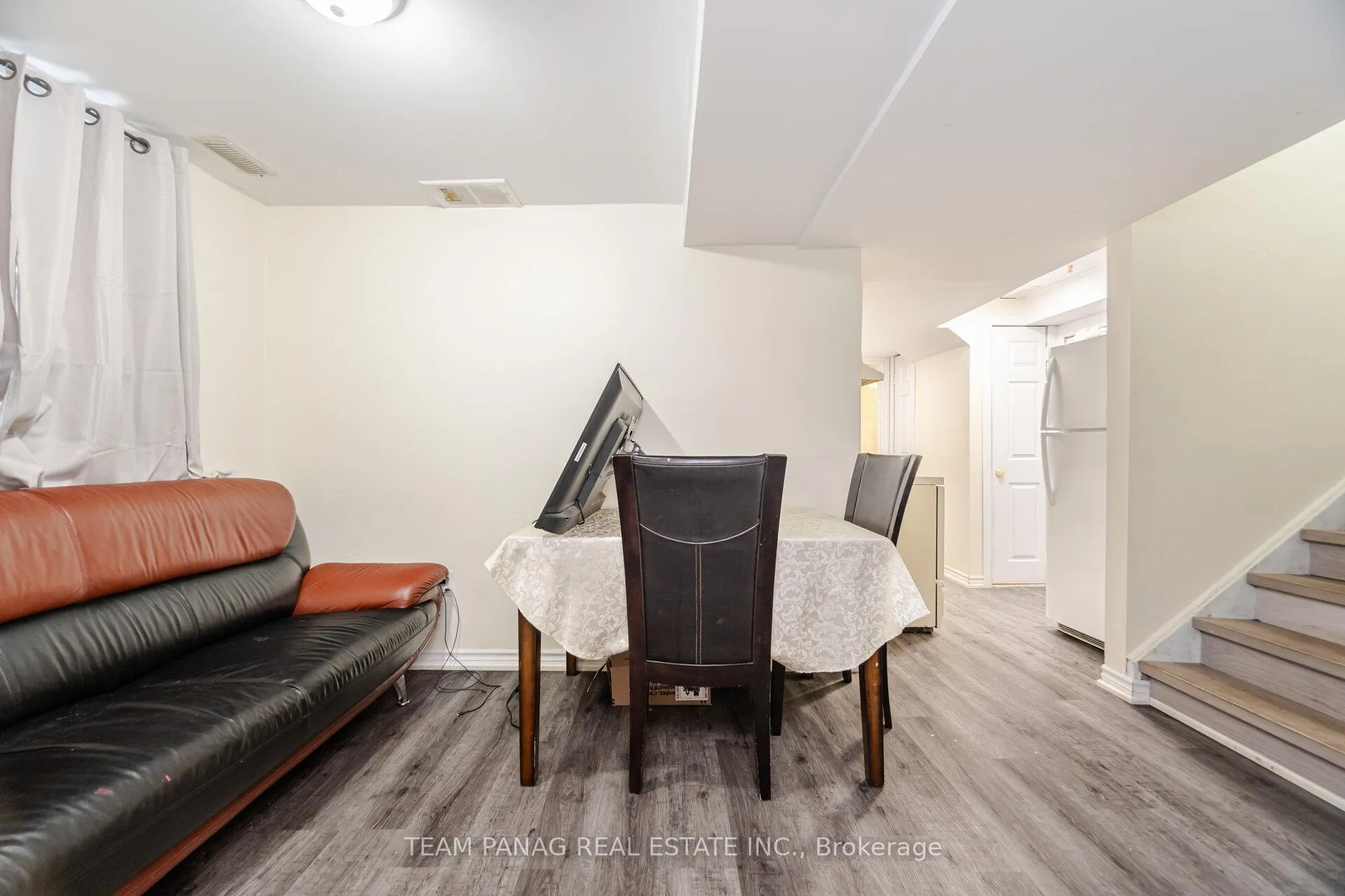Photo 34 of 44 Deforest Drive, Brampton, Fletcher's Meadow — HOMEH