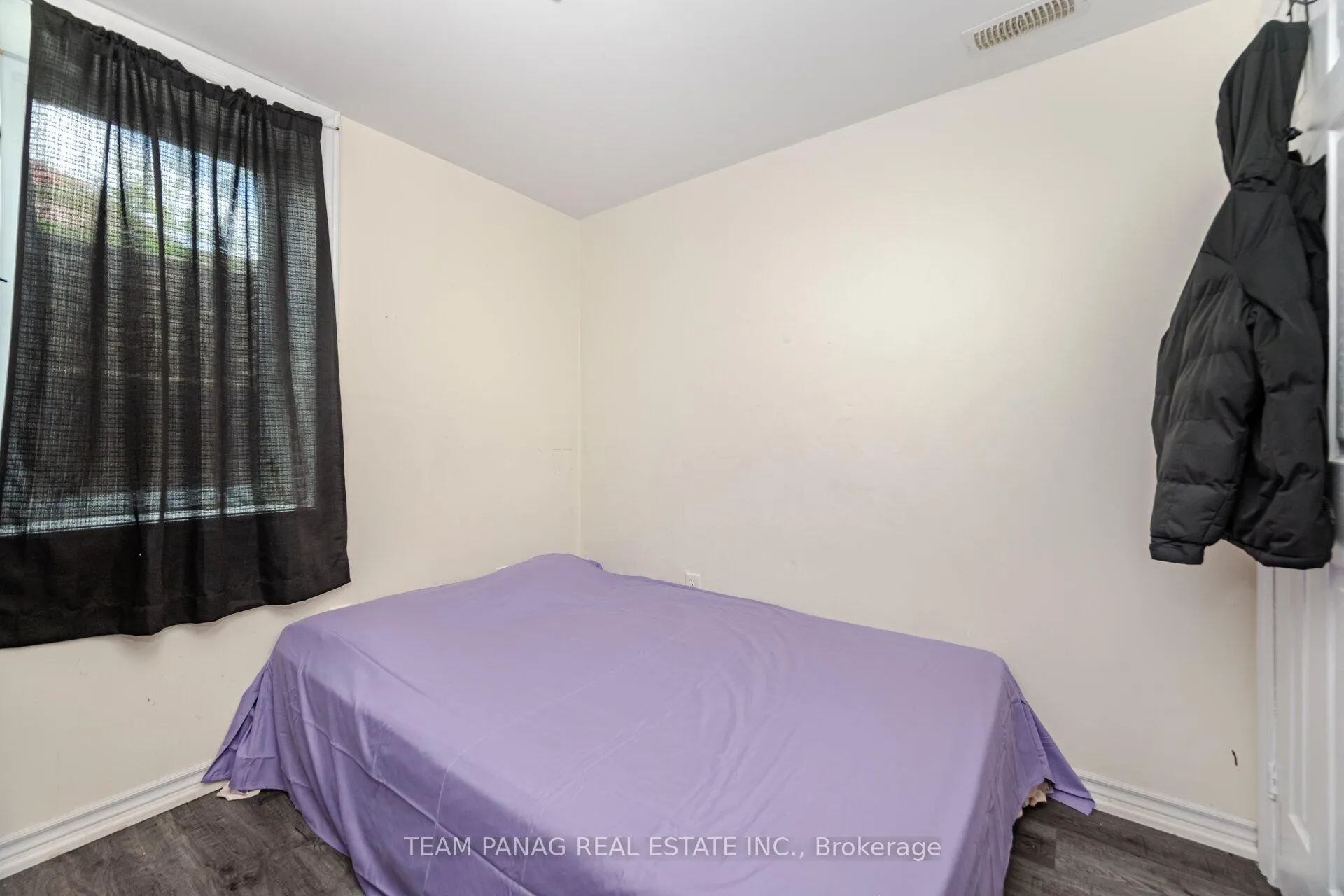 Photo 38 of 44 Deforest Drive, Brampton, Fletcher's Meadow — HOMEH