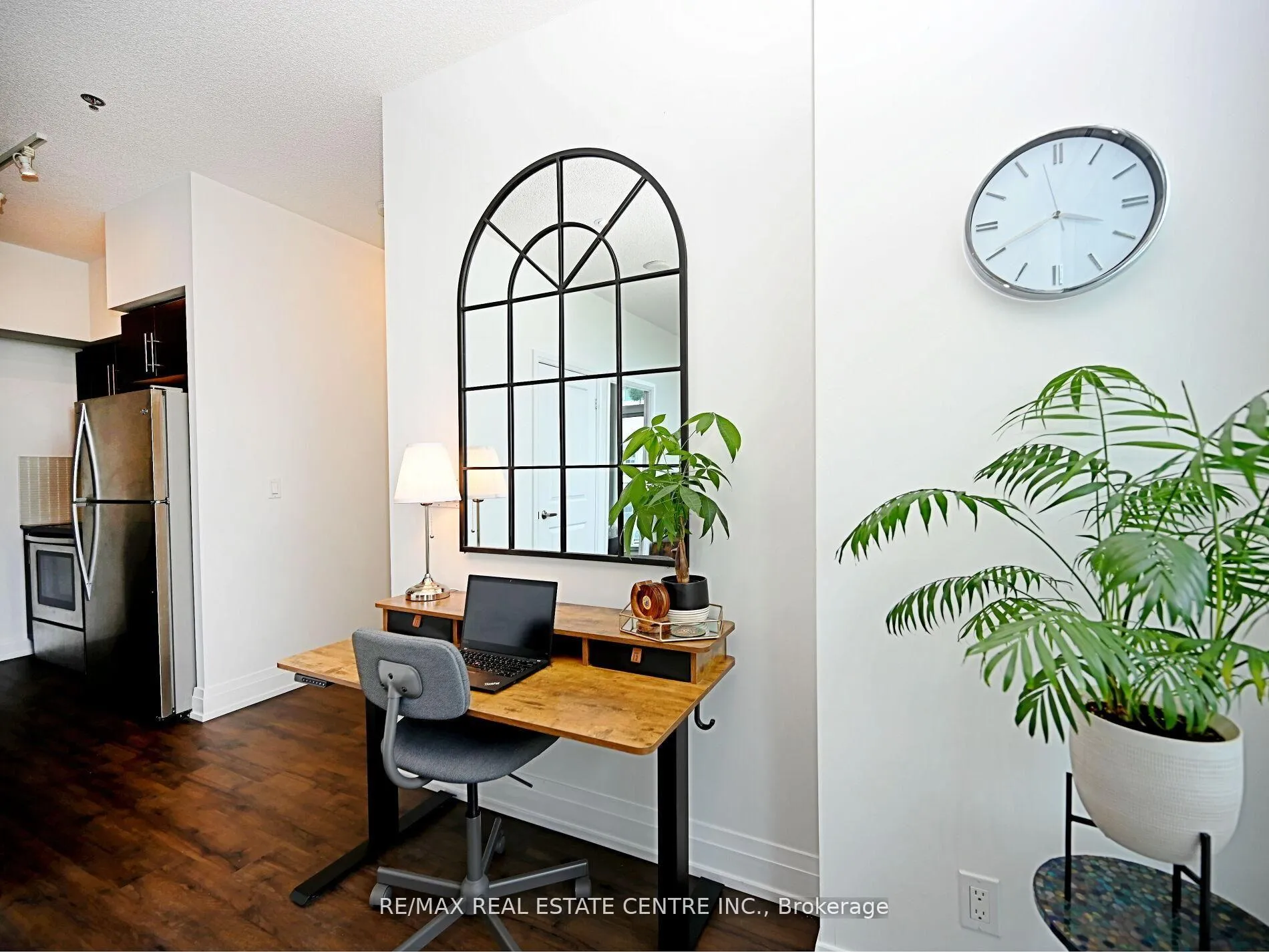 Photo 17 of Unit 505, 65 Speers Rd, Oakville, Central — HOMEH