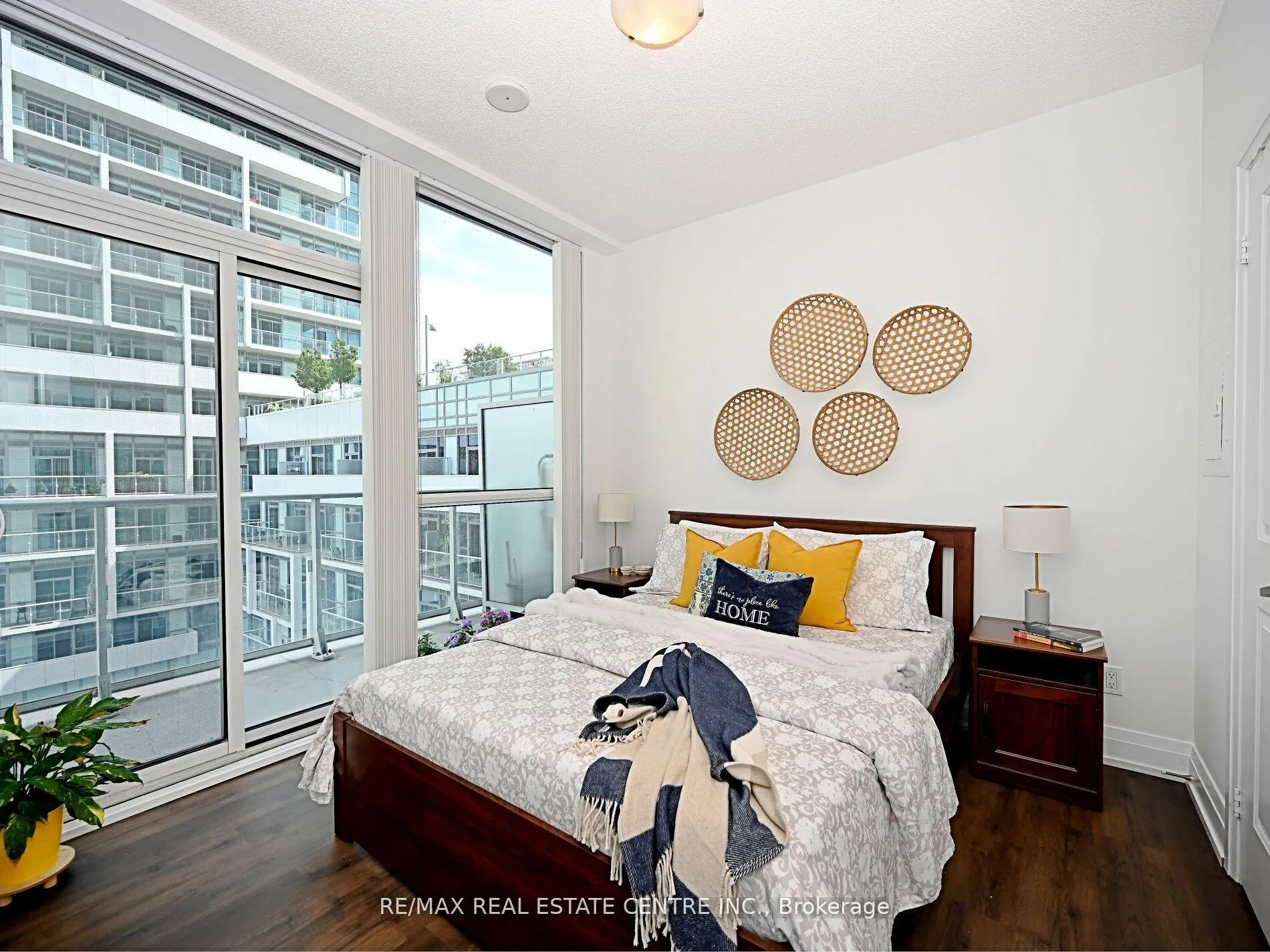 Photo 24 of Unit 505, 65 Speers Rd, Oakville, Central — HOMEH
