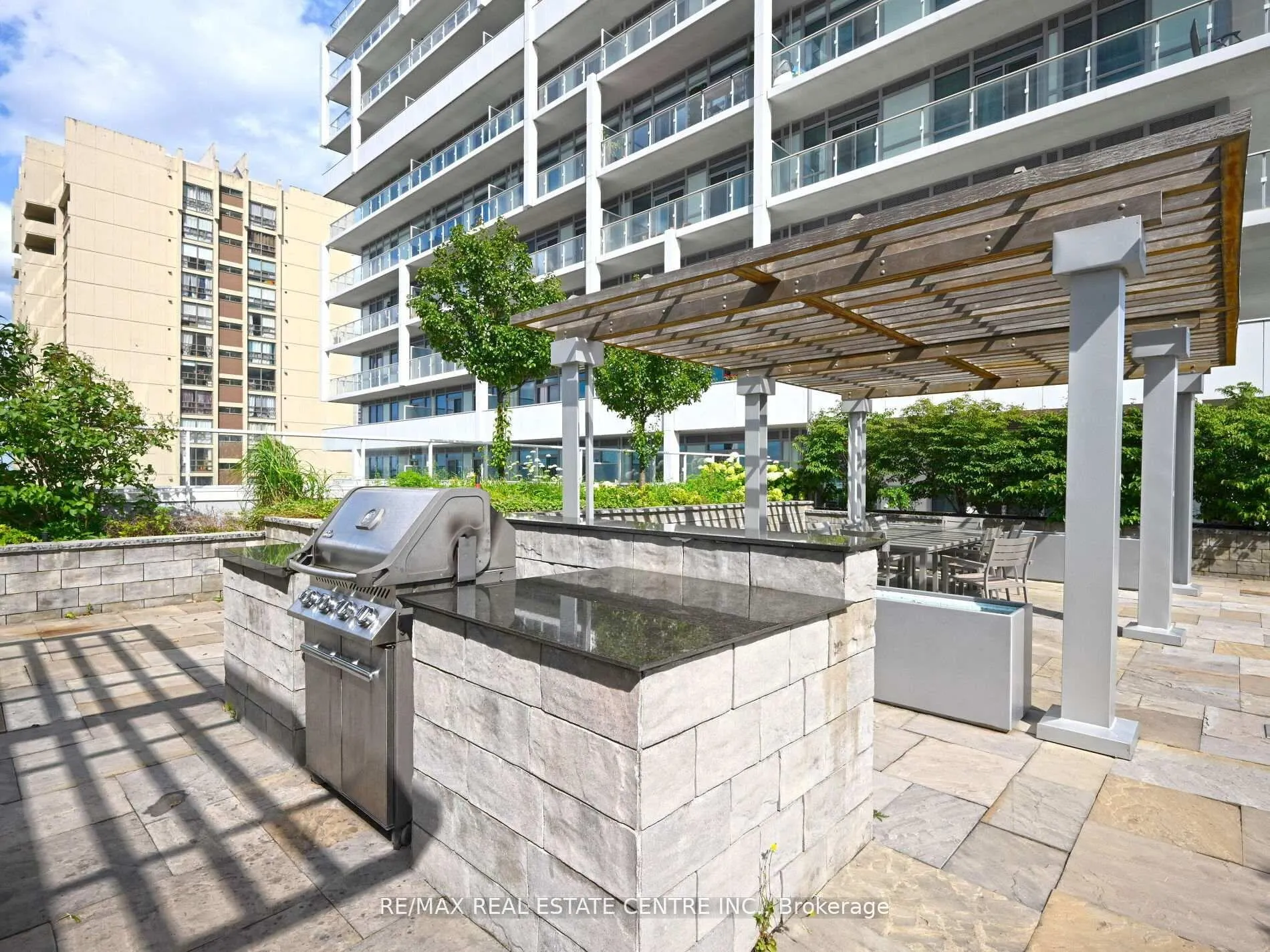Photo 34 of Unit 505, 65 Speers Rd, Oakville, Central — HOMEH