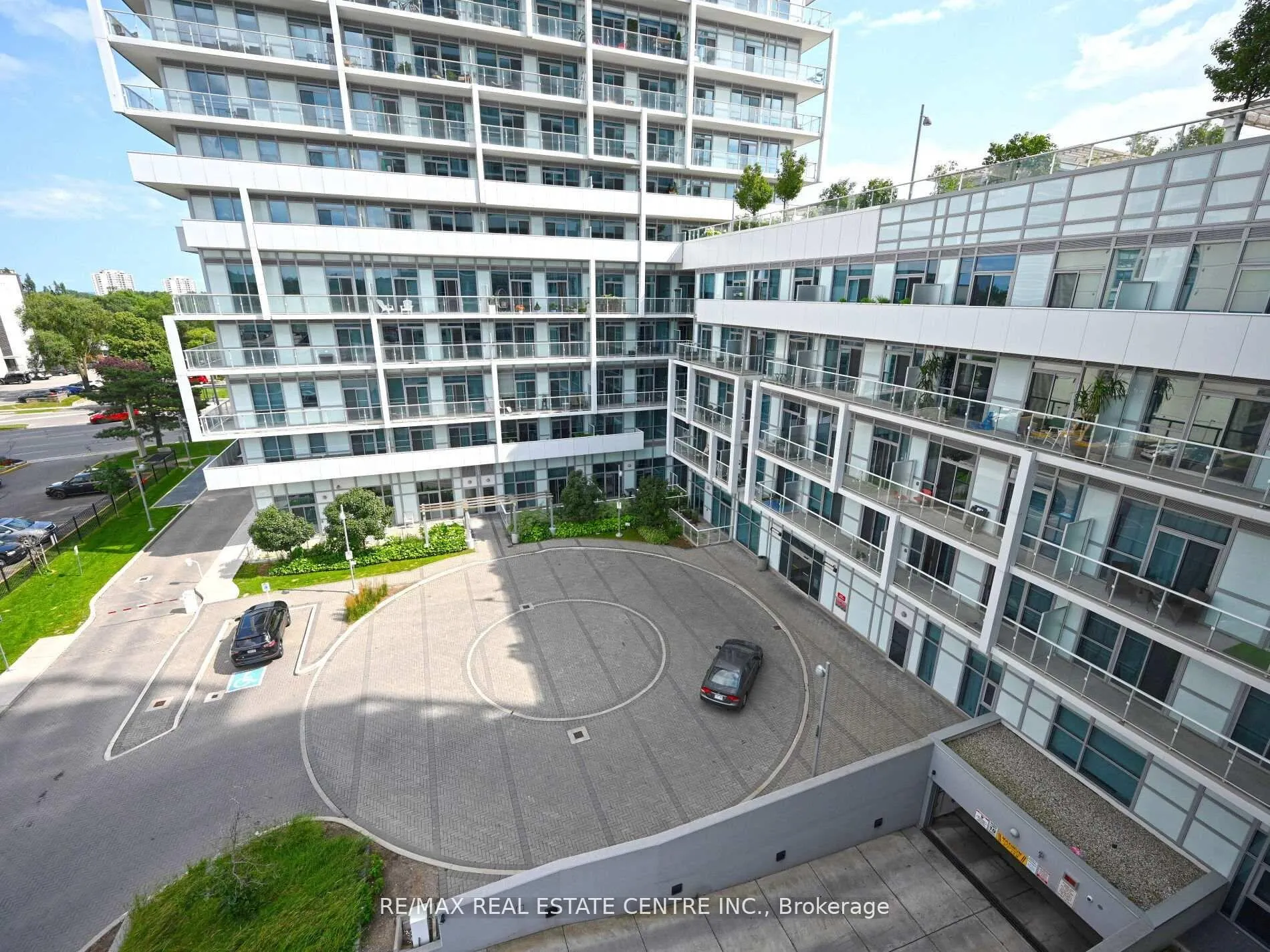 Photo 38 of Unit 505, 65 Speers Rd, Oakville, Central — HOMEH
