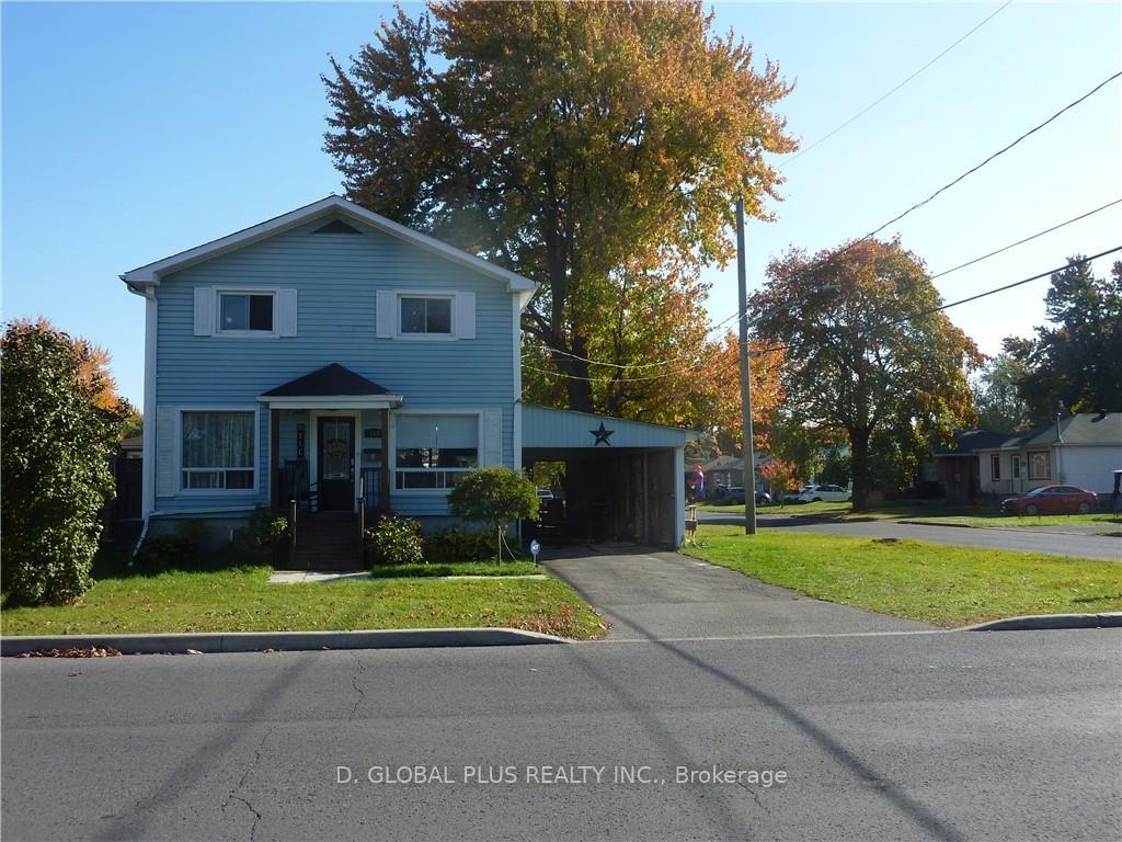 Front of 118 Fourteen Street W