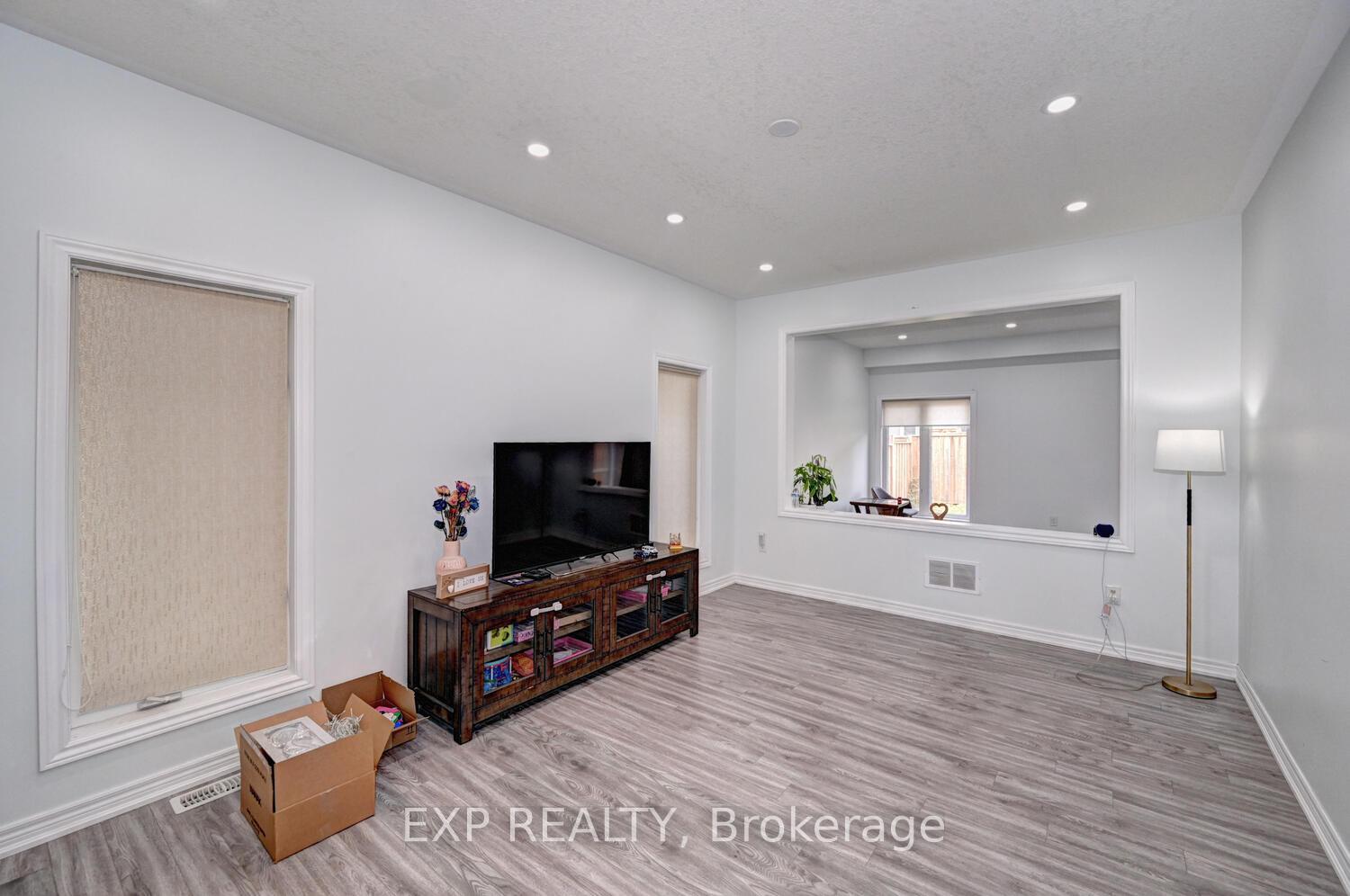 Photo 6 of 67 Knotty Pine Avenue, Cambridge, Preston Heights — HOMEH